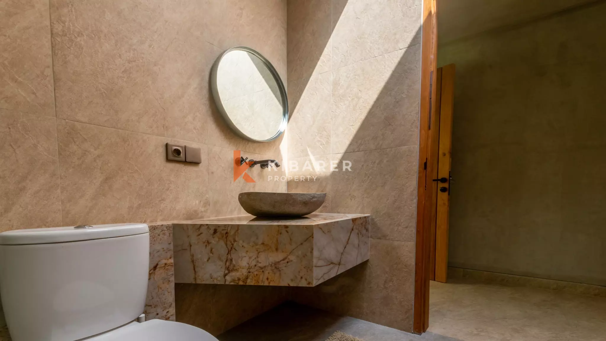 Moderna Four-Bedrooms Villa with Pool and Garden in Berawa