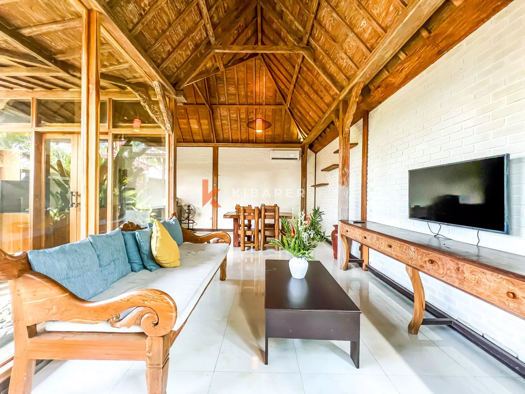 Two Bedroom Joglo Villa with Modern Comfort in a Peaceful Setting Yeh Gangga