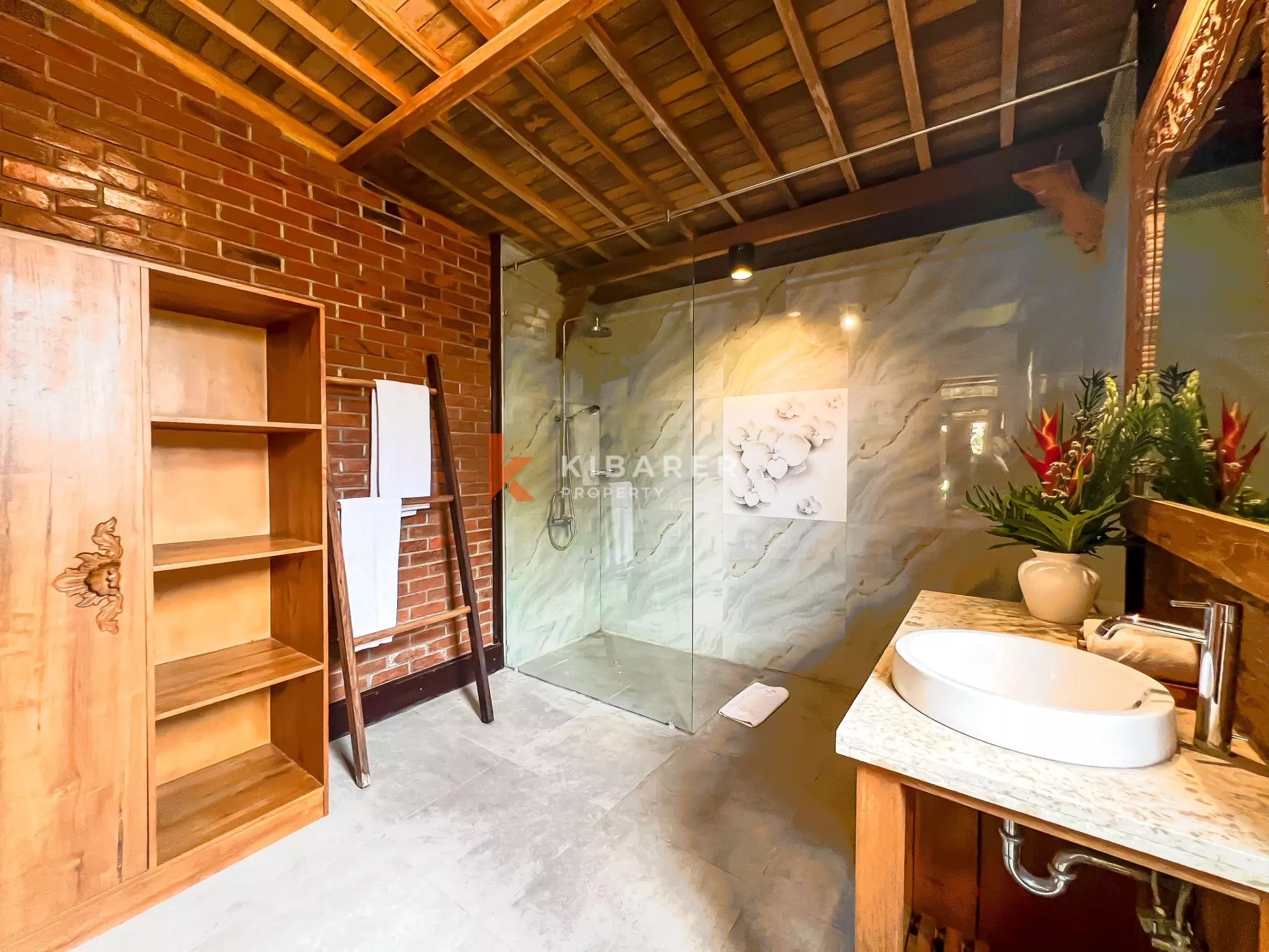 Two Bedroom Joglo Villa with Modern Comfort in a Peaceful Setting Yeh Gangga