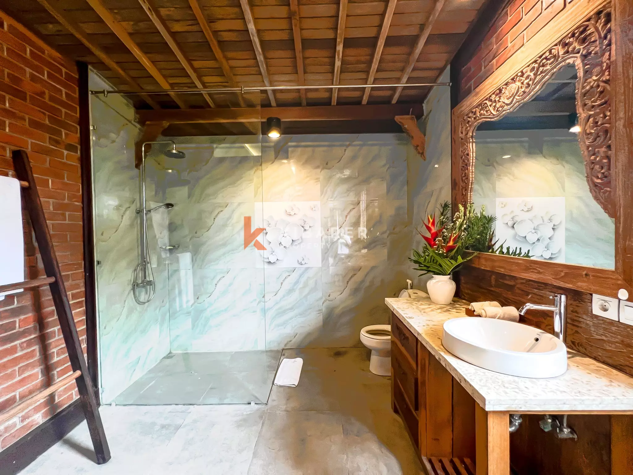 Two Bedroom Joglo Villa with Modern Comfort in a Peaceful Setting Yeh Gangga