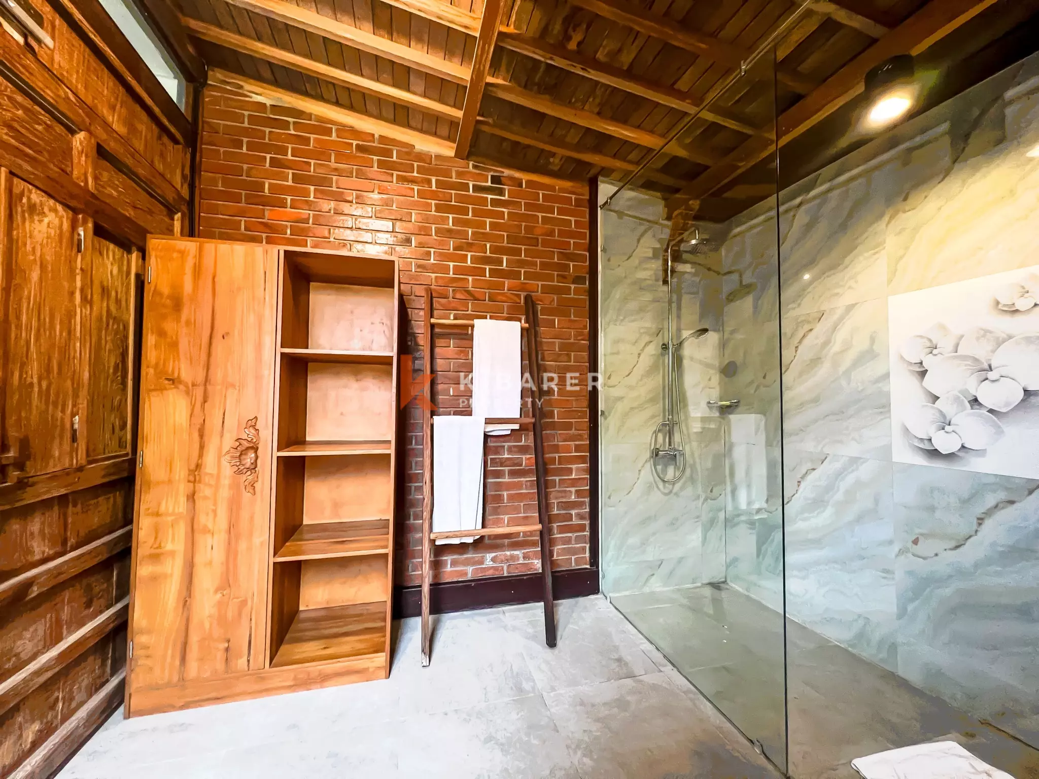 Two Bedroom Joglo Villa with Modern Comfort in a Peaceful Setting Yeh Gangga