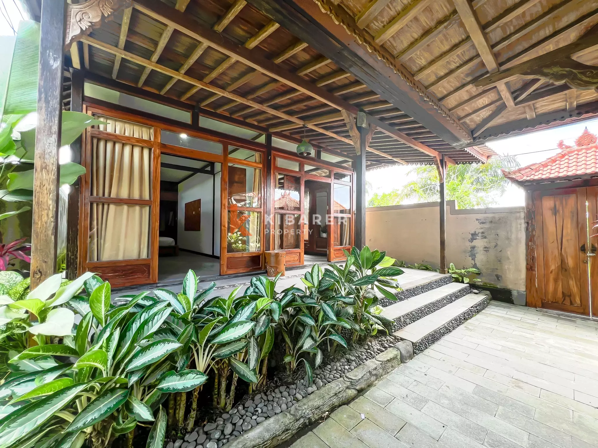 Two Bedroom Joglo Villa with Modern Comfort in a Peaceful Setting Yeh Gangga