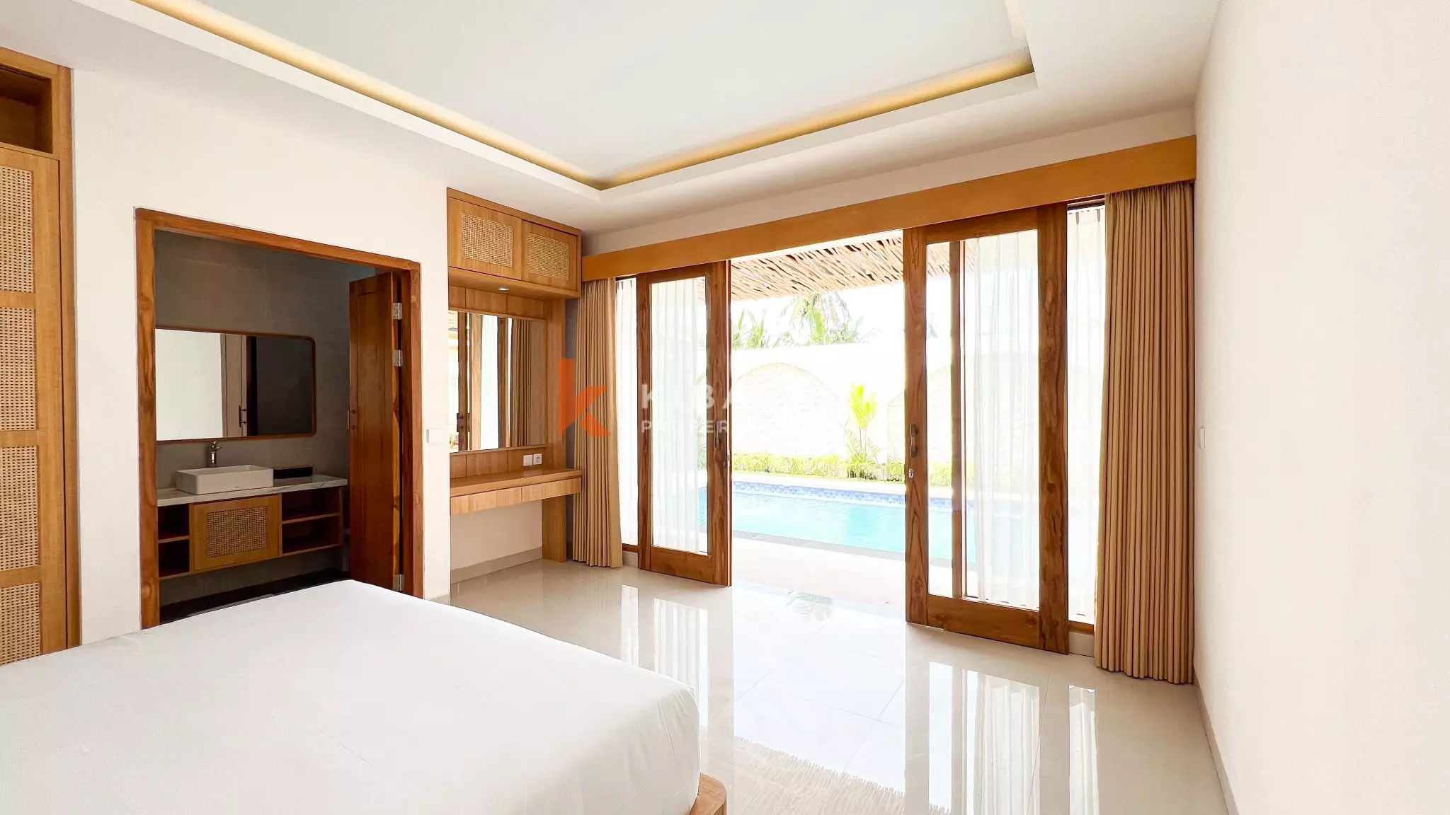 Charming Three Bedroom Villa Mediterranean style with Pool Near Kedungu