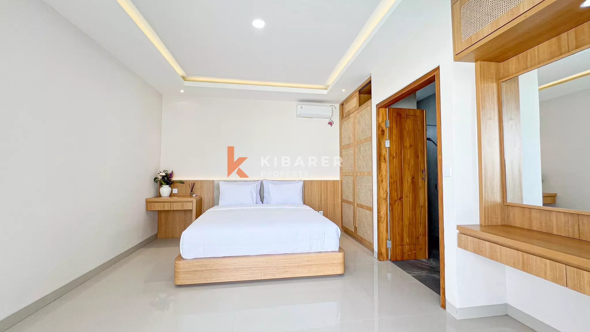 Charming Three Bedroom Villa Mediterranean style with Pool Near Kedungu