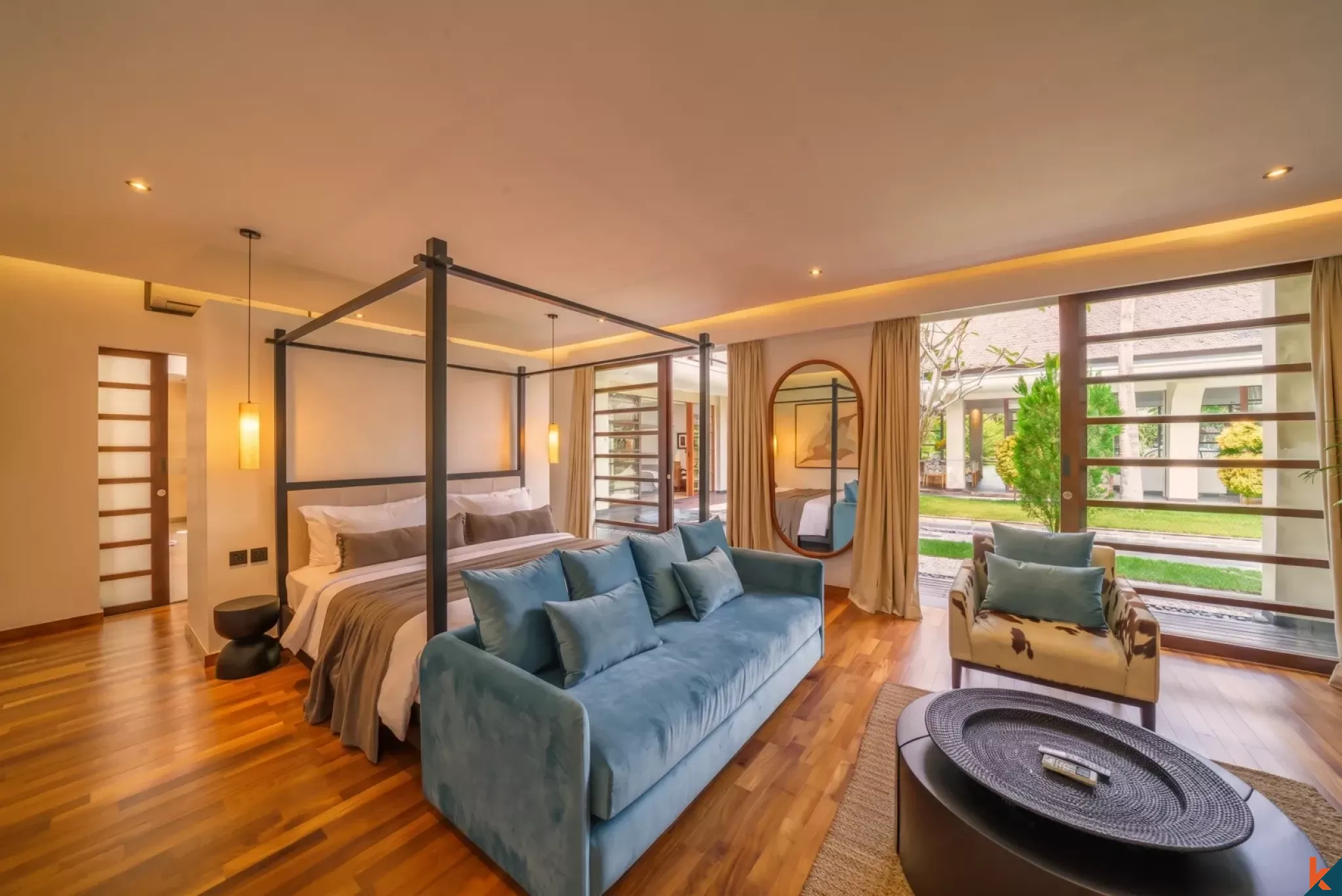 Properti mewah dengan enam kamar tidur sewa di Umalas