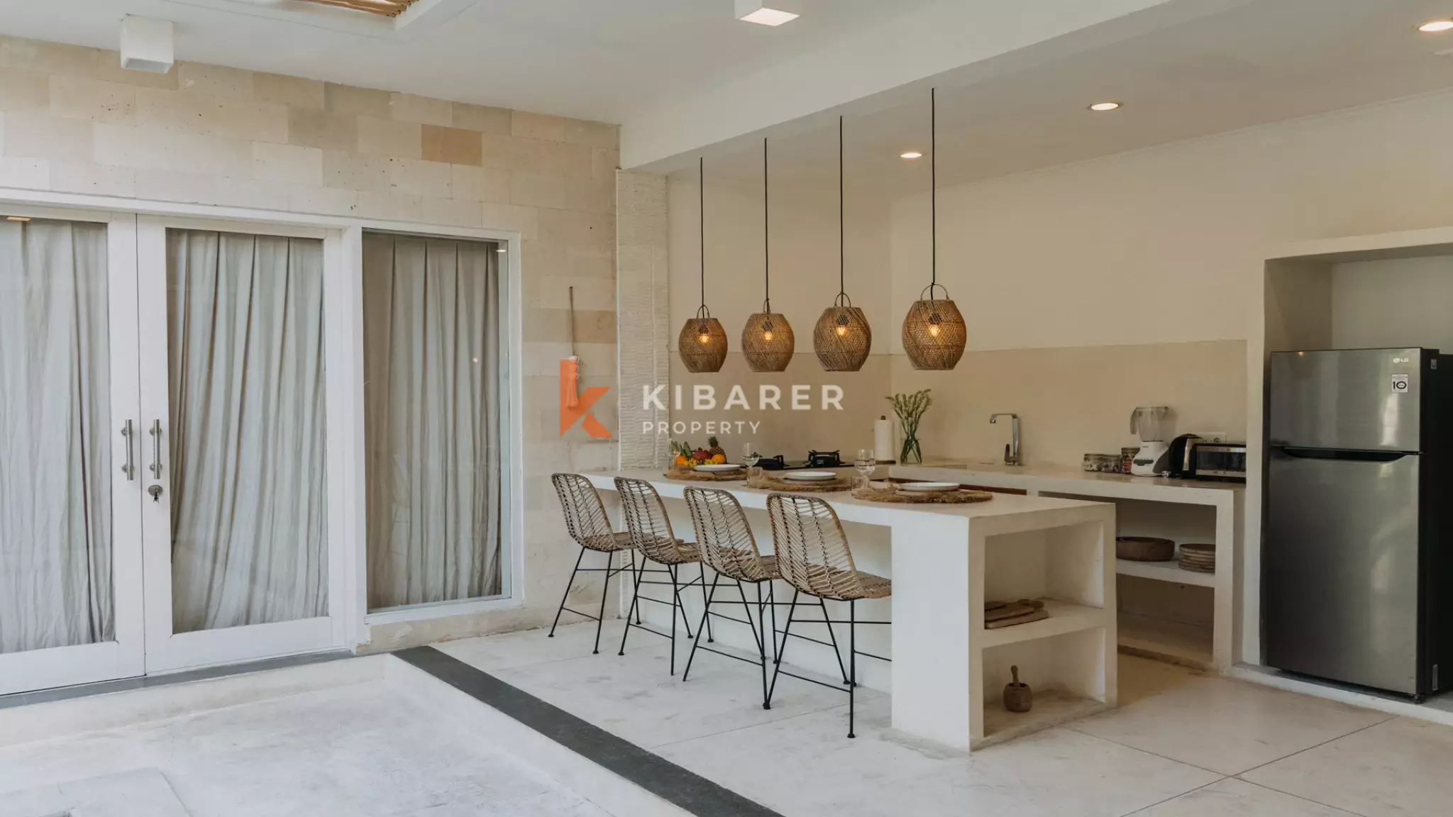 Vila Cantik Tiga Kamar Tidur terletak di daerah Canggu ( akan tersedia pada 2 April 2022 )