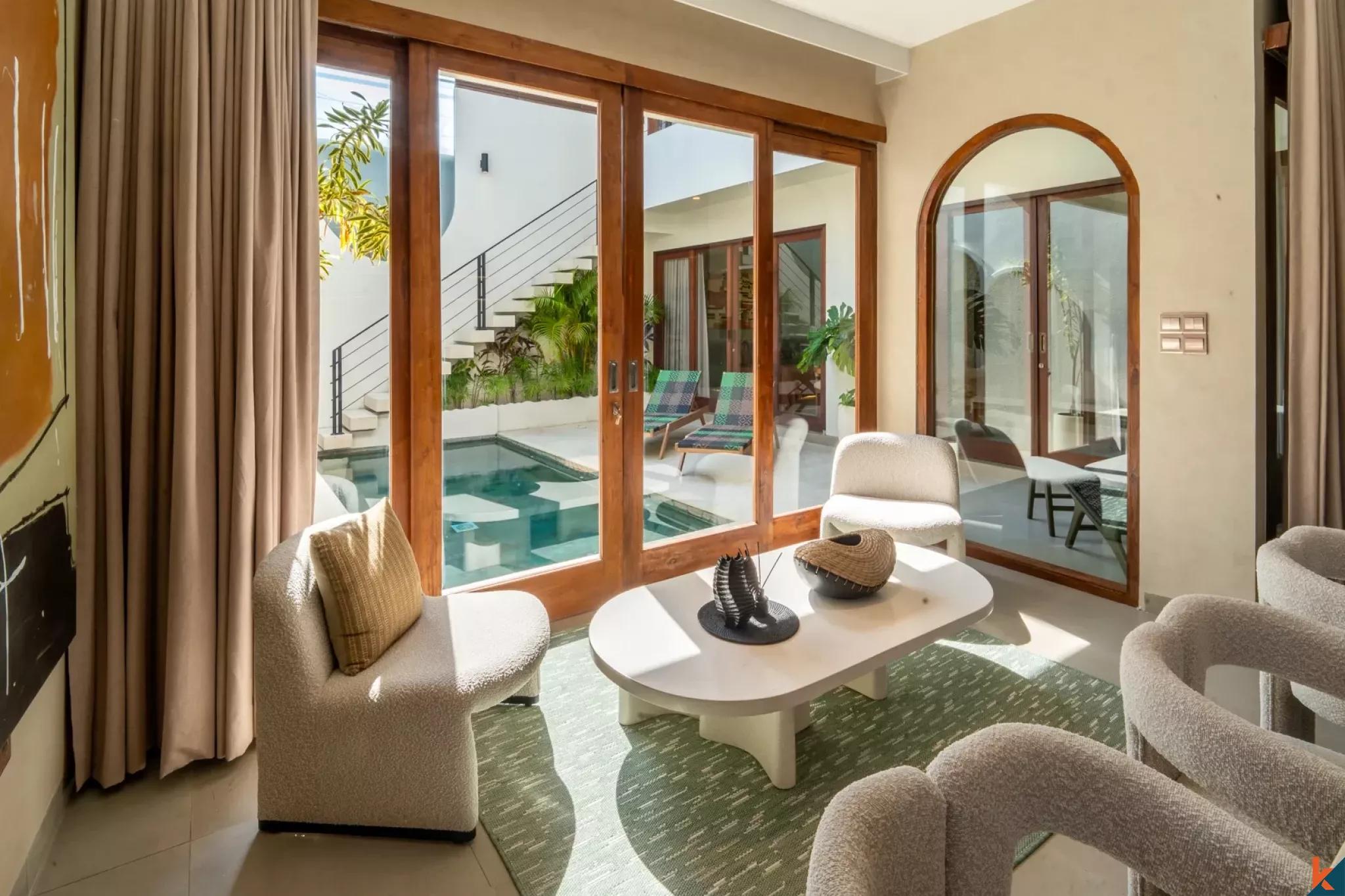 Multilevel three bedroom villa with rooftop for lease in Tumbak