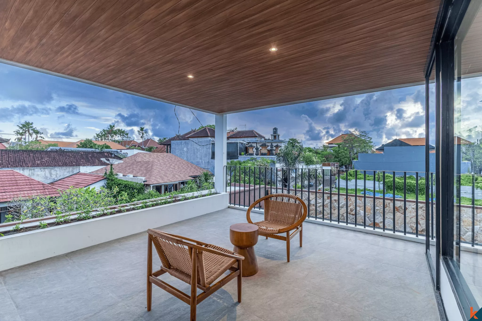 Villa tropicale moderne de 3 chambres avec piscine privée à Kerobokan