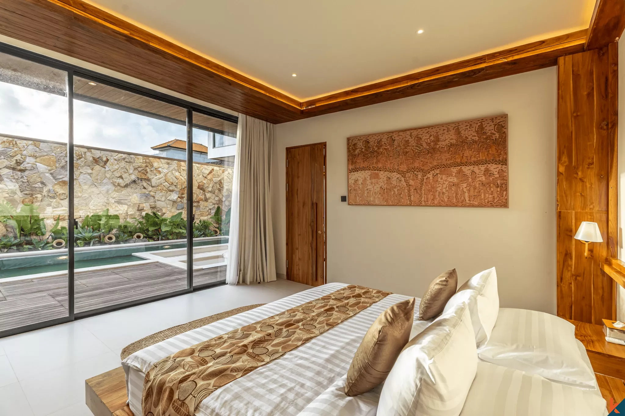 Villa tropicale moderne de 3 chambres avec piscine privée à Kerobokan