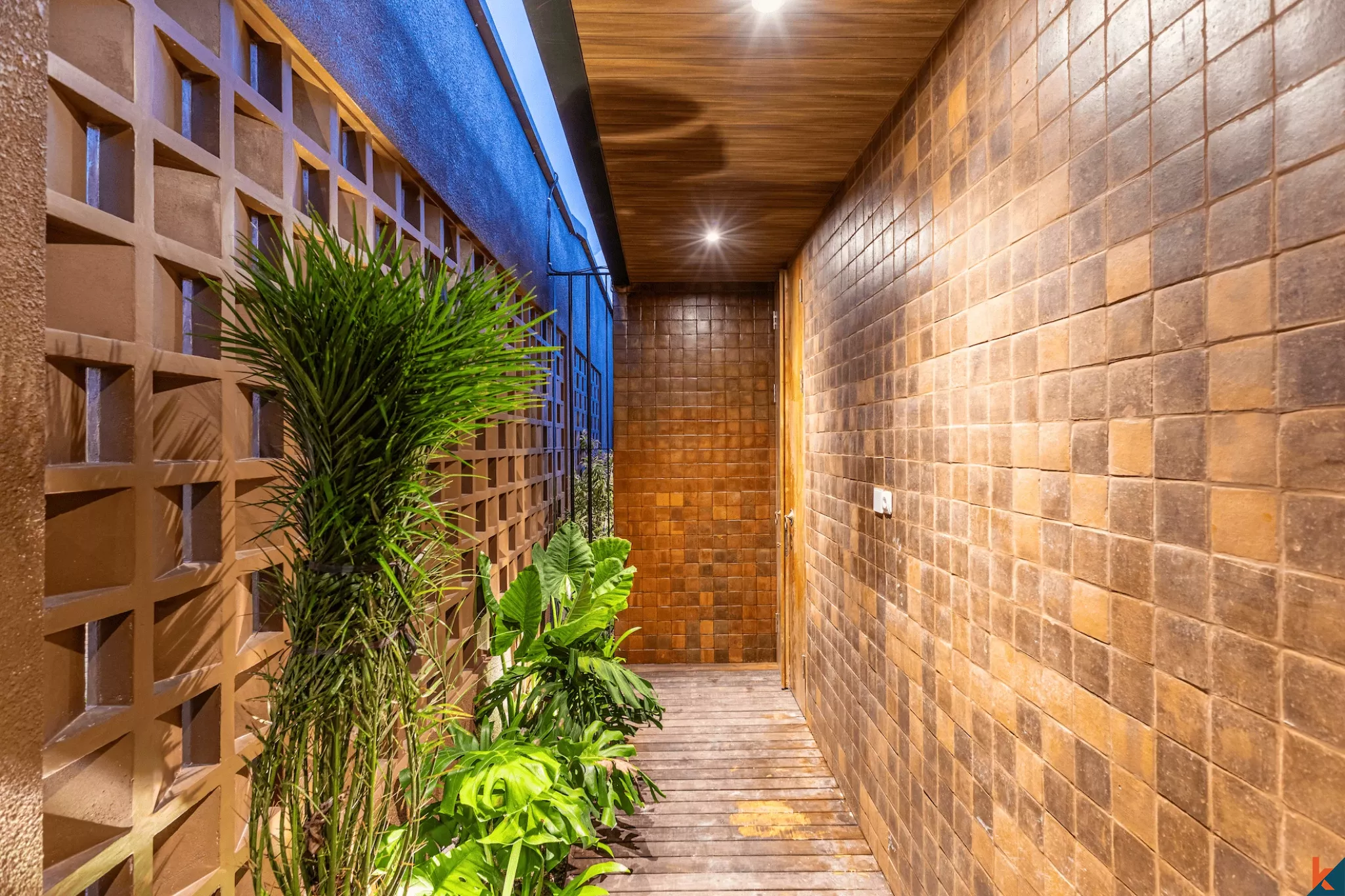 Villa tropicale moderne de 3 chambres avec piscine privée à Kerobokan