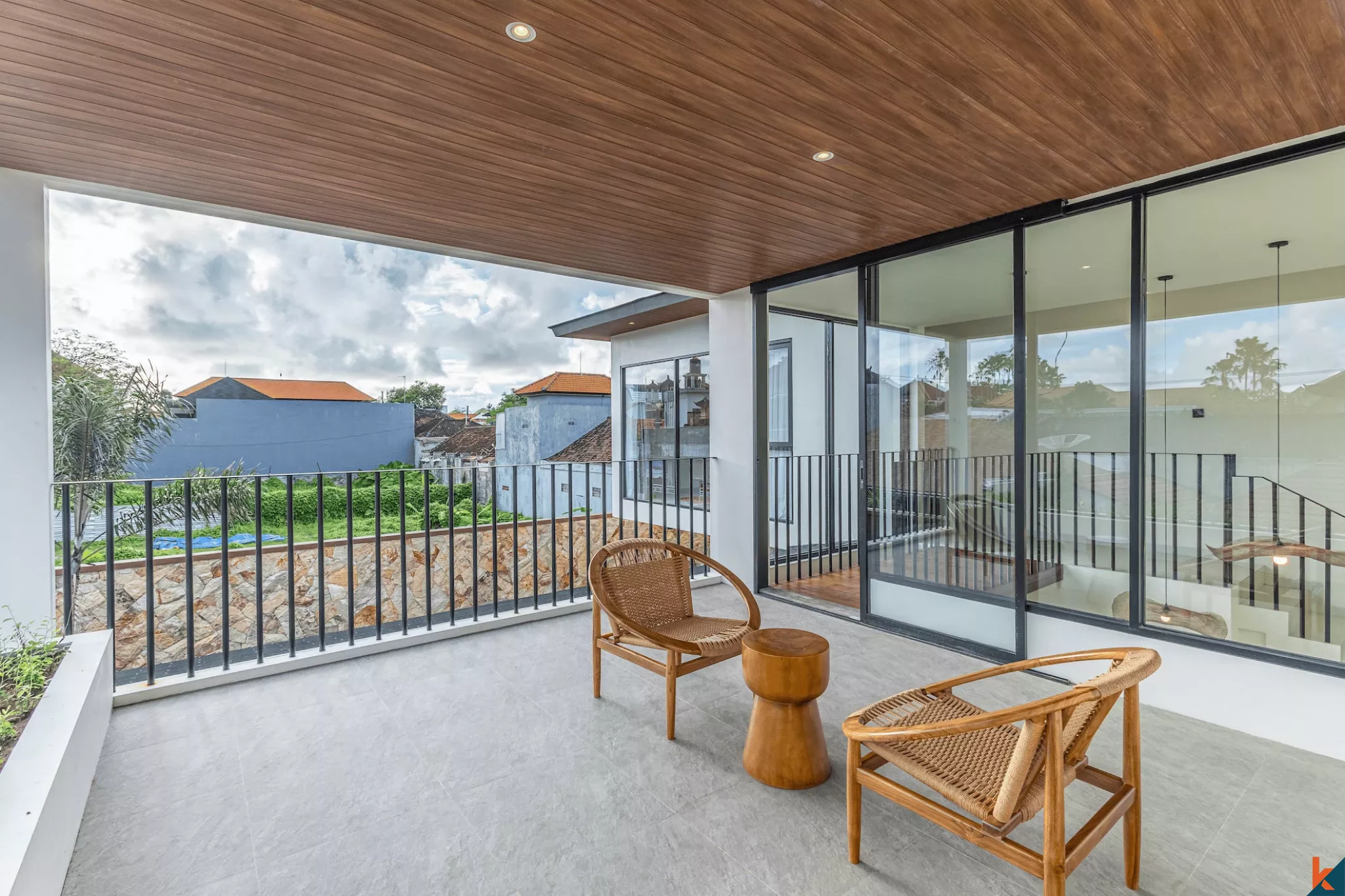 Villa tropicale moderne de 3 chambres avec piscine privée à Kerobokan