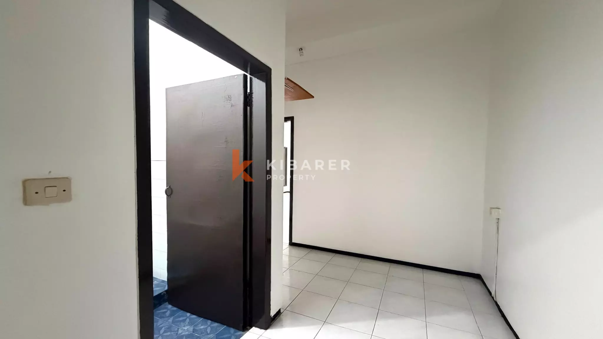 Ideal for Sublease in Strategic Seminyak Location Four-Bedrooms Unfurnished House (Minimum 2 Years Rent)