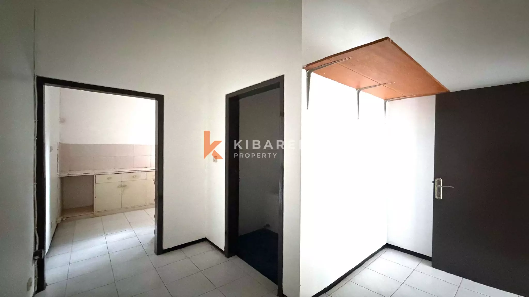 Ideal for Sublease in Strategic Seminyak Location Four-Bedrooms Unfurnished House (Minimum 2 Years Rent)