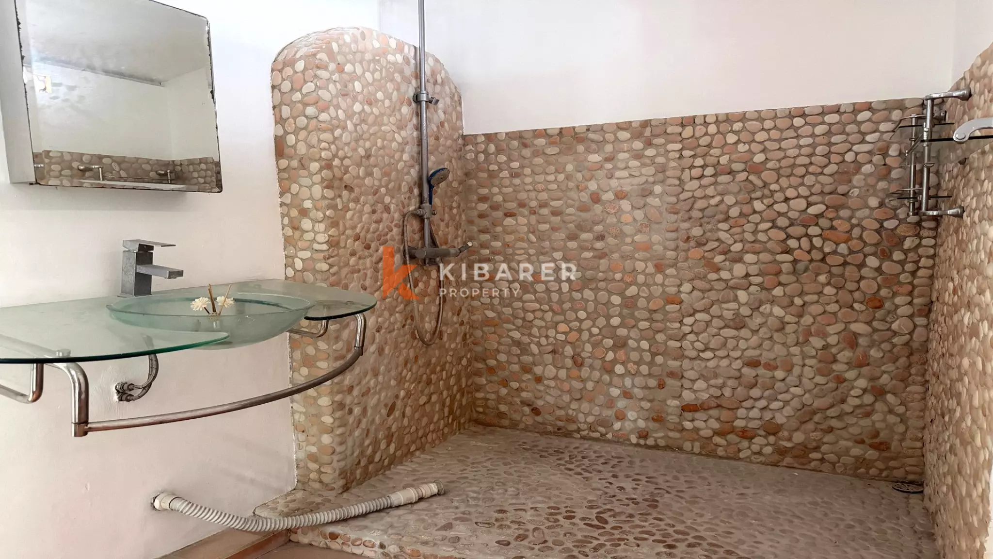 Ideal for Sublease in Strategic Seminyak Location Four-Bedrooms Unfurnished House (Minimum 2 Years Rent)