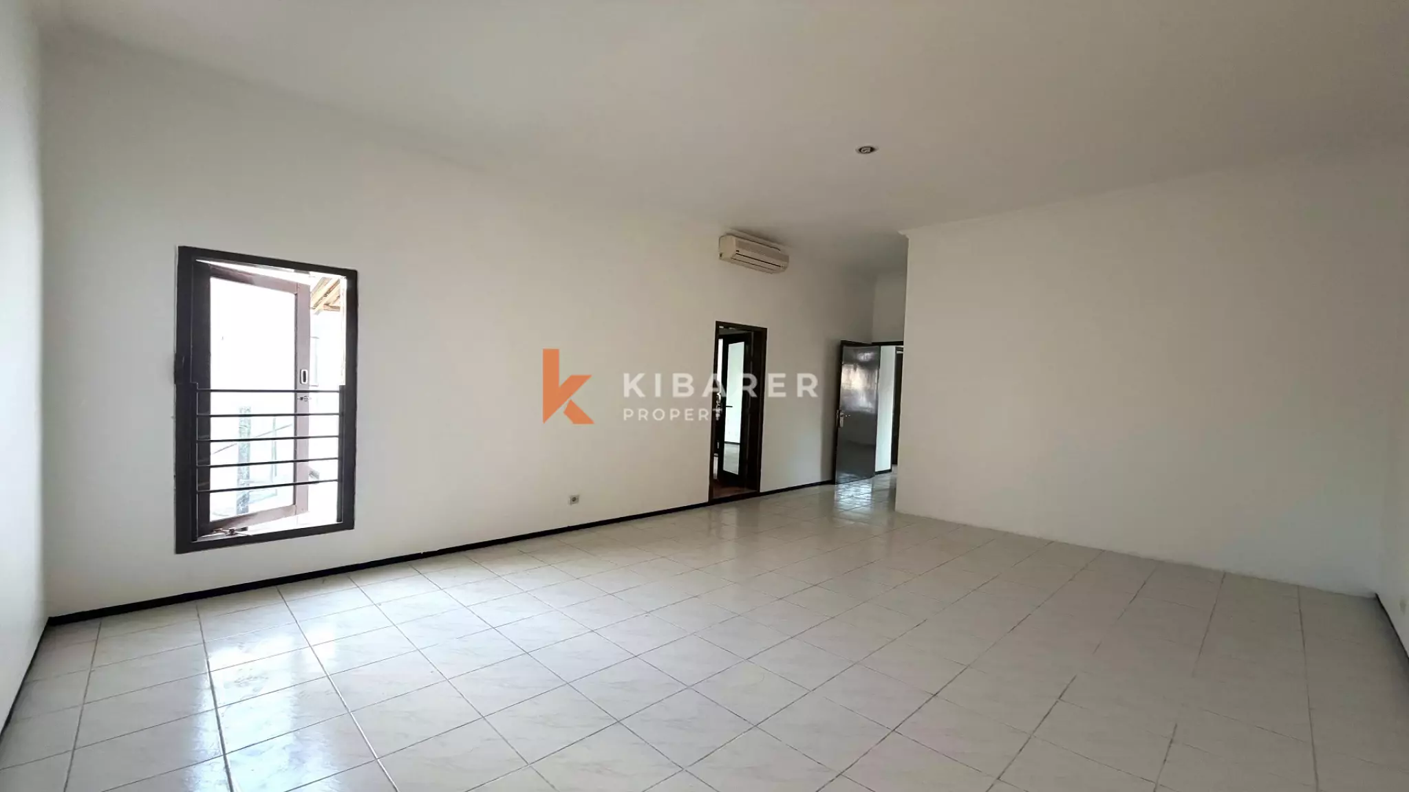 Ideal for Sublease in Strategic Seminyak Location Four-Bedrooms Unfurnished House (Minimum 2 Years Rent)