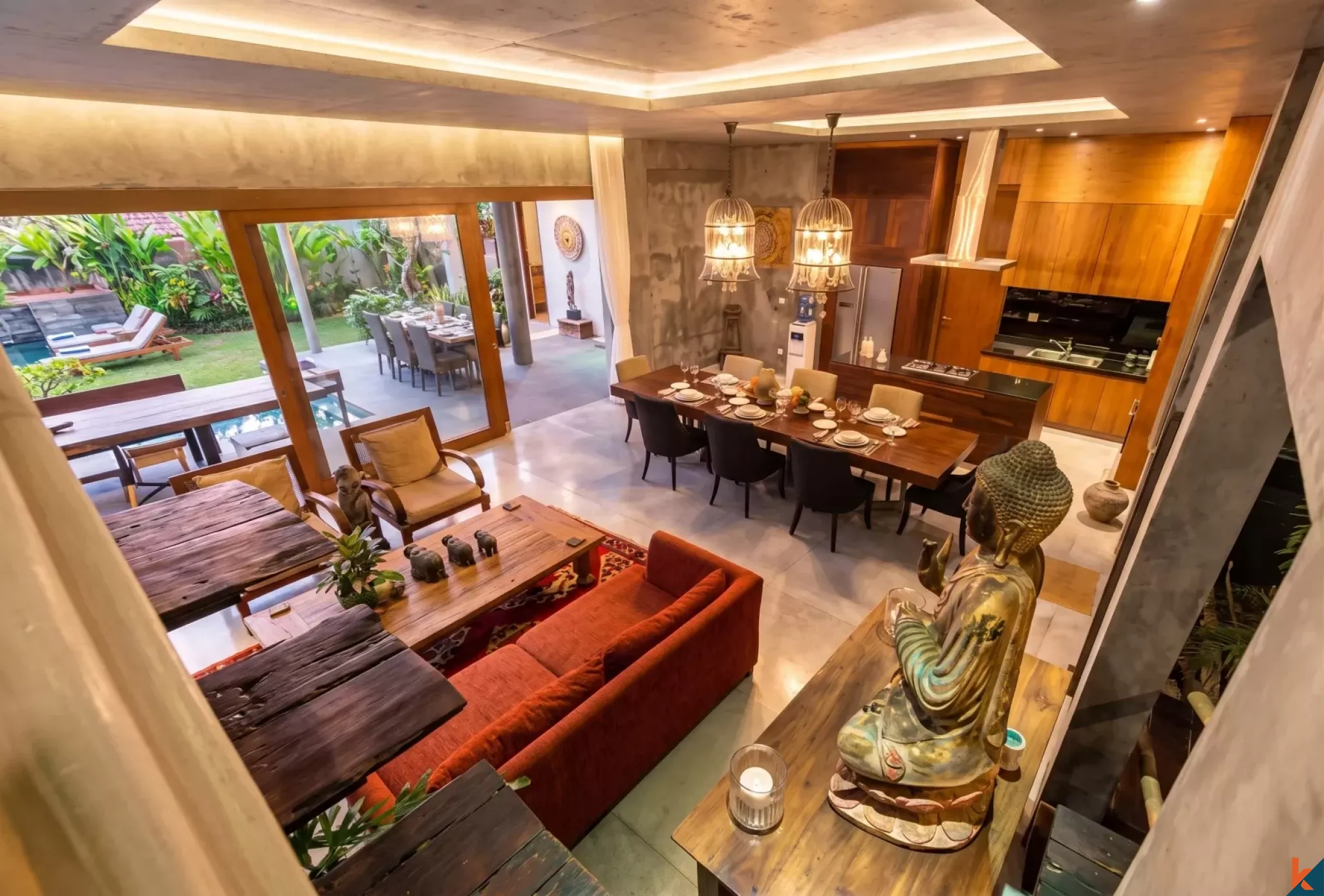 Magnifique villa de quatre chambres en pleine propriété avec vue sur l'océan à vendre à Ungasan