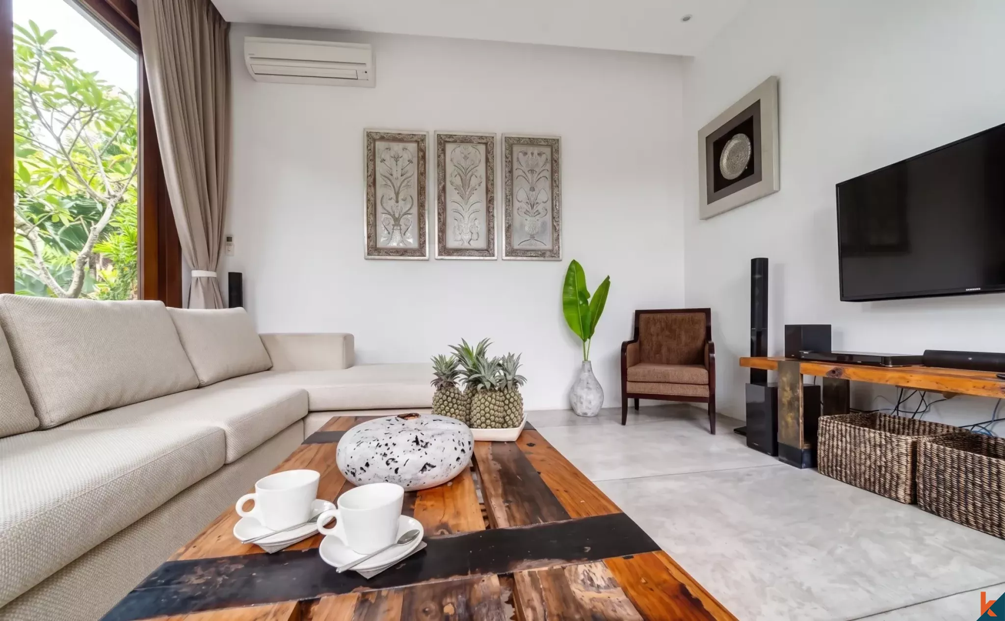 Magnifique villa de quatre chambres en pleine propriété avec vue sur l'océan à vendre à Ungasan