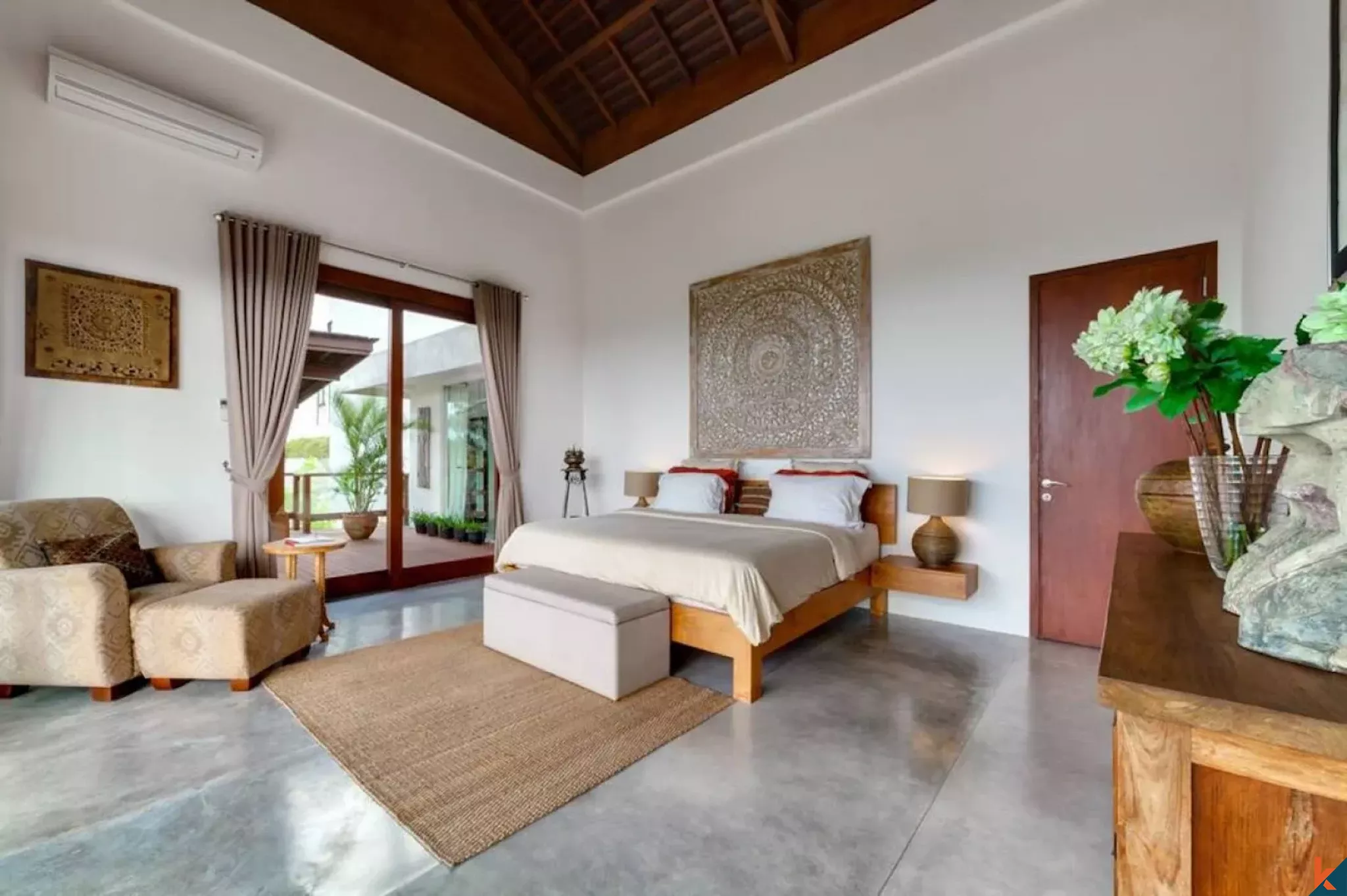 Magnifique villa de quatre chambres en pleine propriété avec vue sur l'océan à vendre à Ungasan