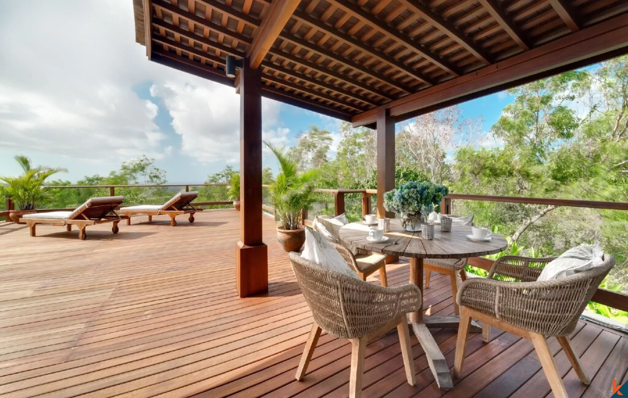 Magnifique villa de quatre chambres en pleine propriété avec vue sur l'océan à vendre à Ungasan