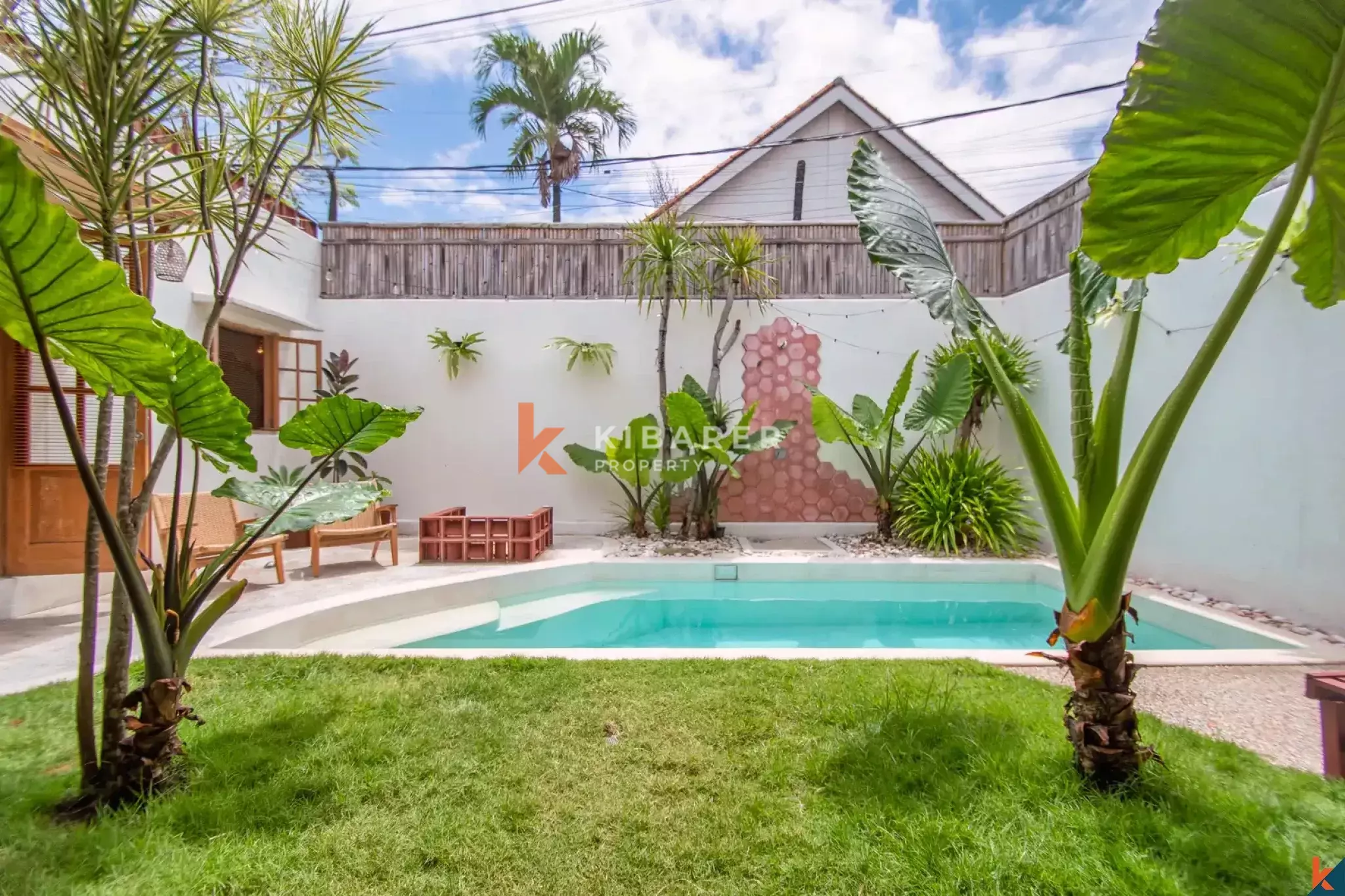 Mesmerizing Tropical Two Bedroom Leasehold Villa in Central Umalas