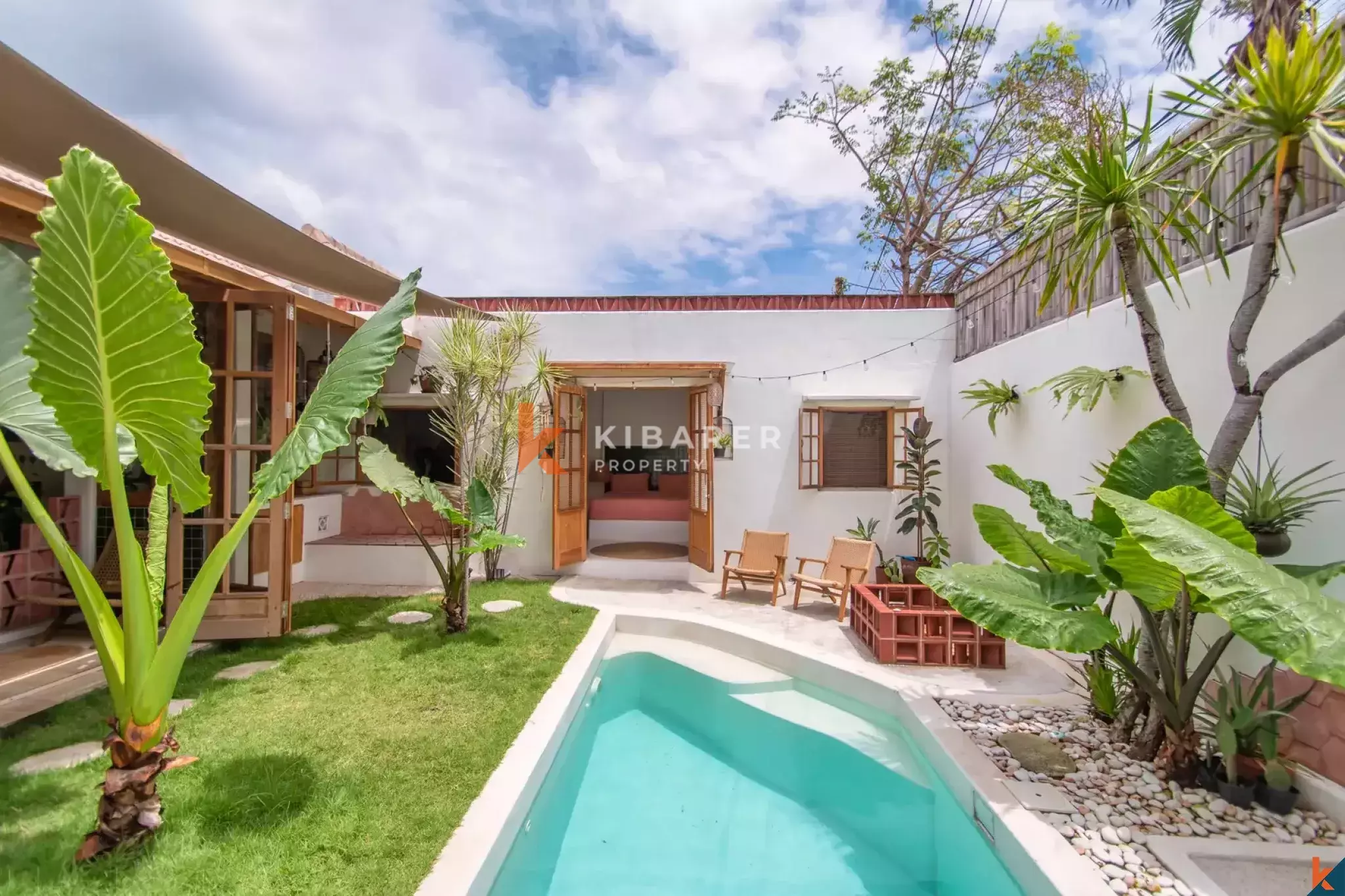 Mesmerizing Tropical Two Bedroom Leasehold Villa in Central Umalas