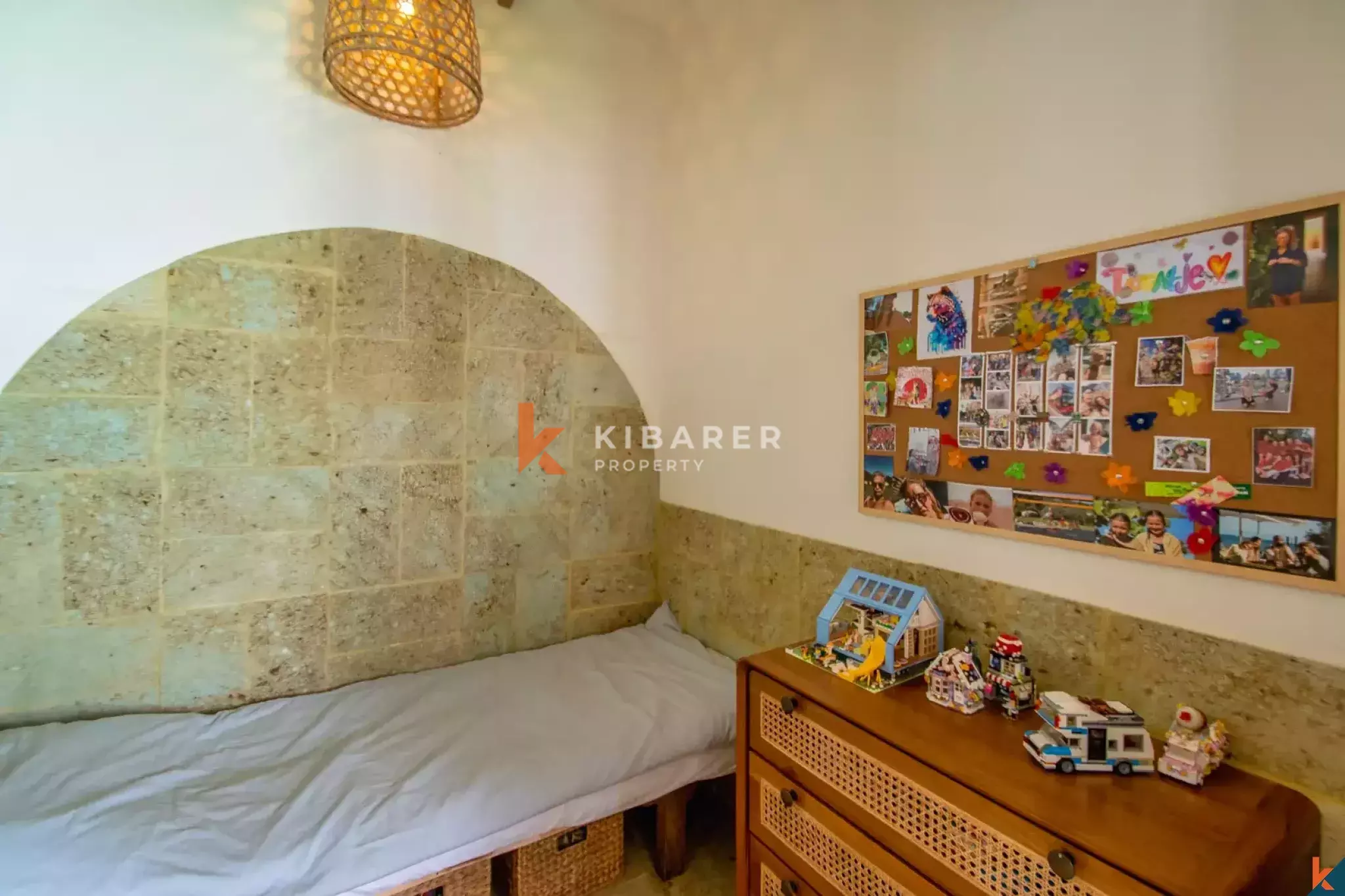 Mesmerizing Tropical Two Bedroom Leasehold Villa in Central Umalas