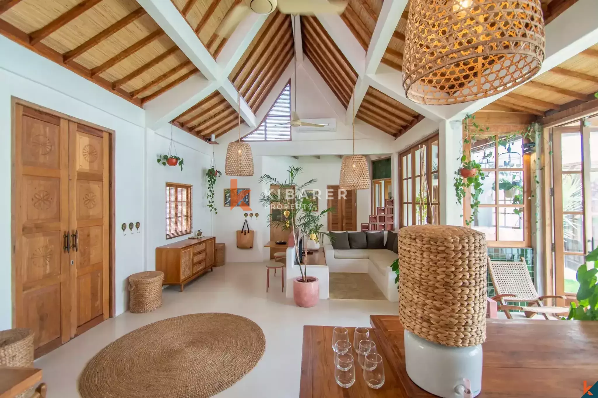 Mesmerizing Tropical Two Bedroom Leasehold Villa in Central Umalas
