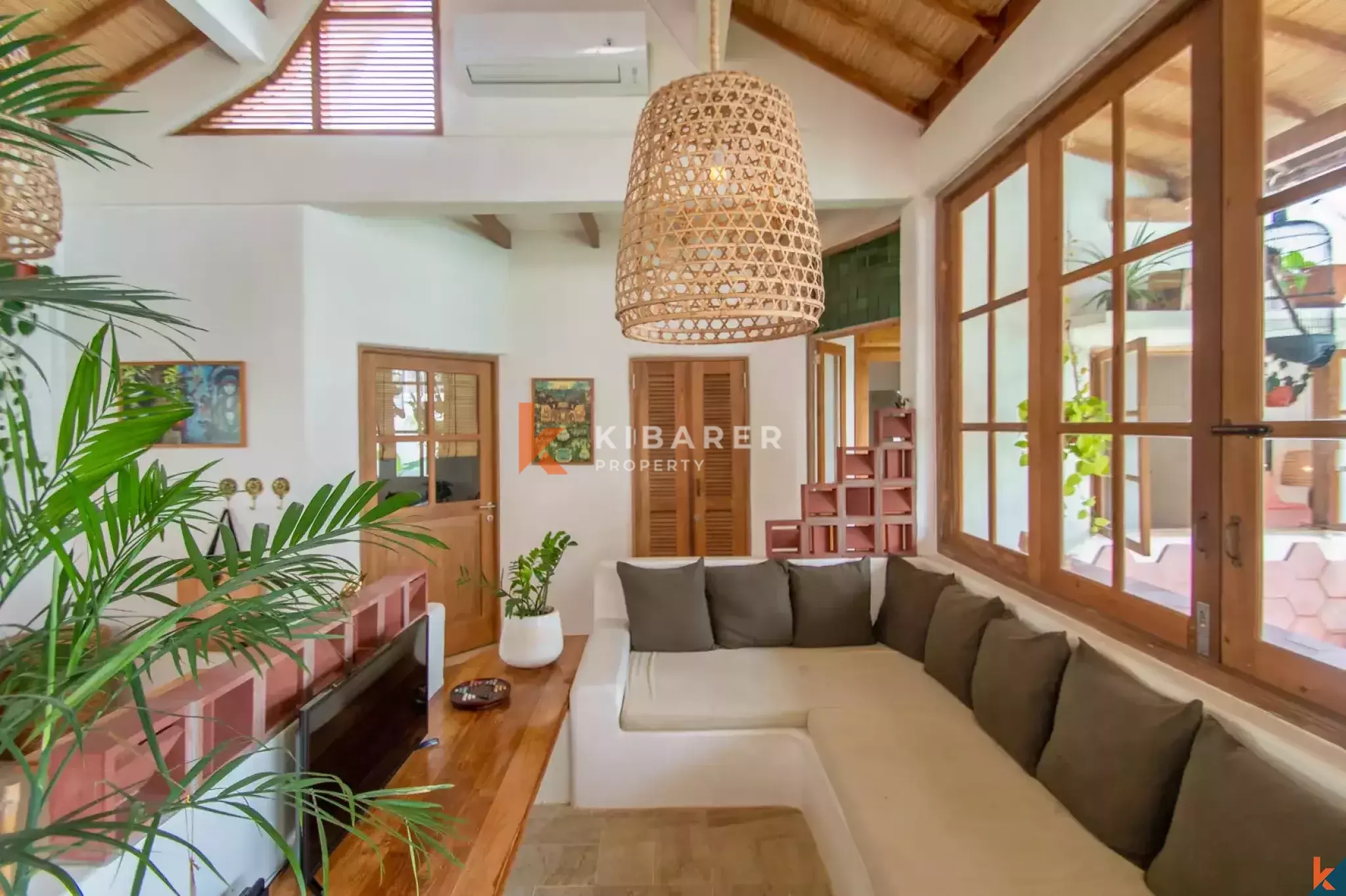 Mesmerizing Tropical Two Bedroom Leasehold Villa in Central Umalas