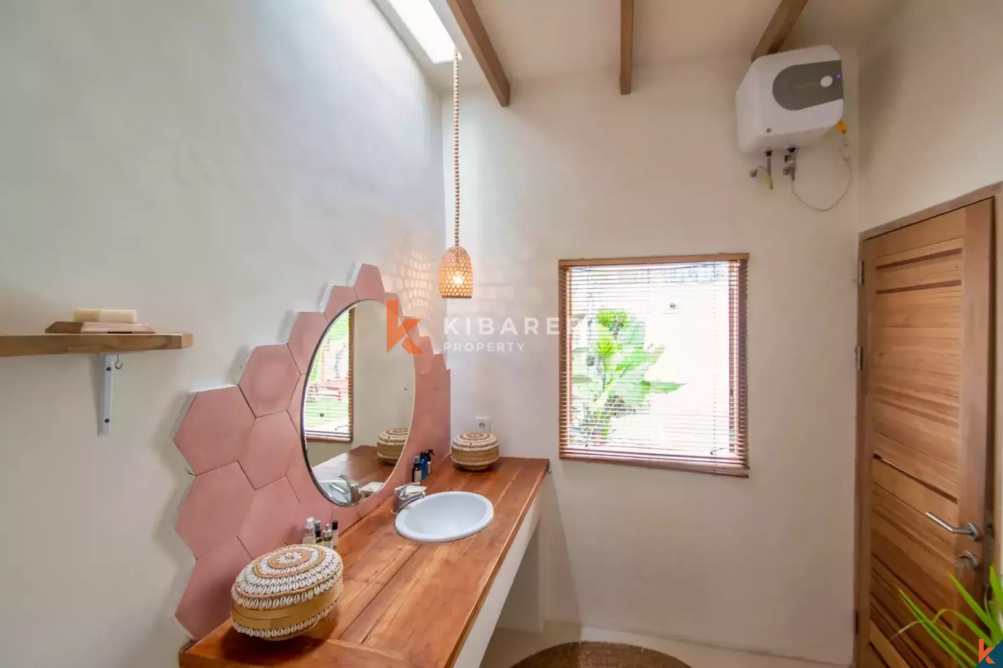 Mesmerizing Tropical Two Bedroom Leasehold Villa in Central Umalas