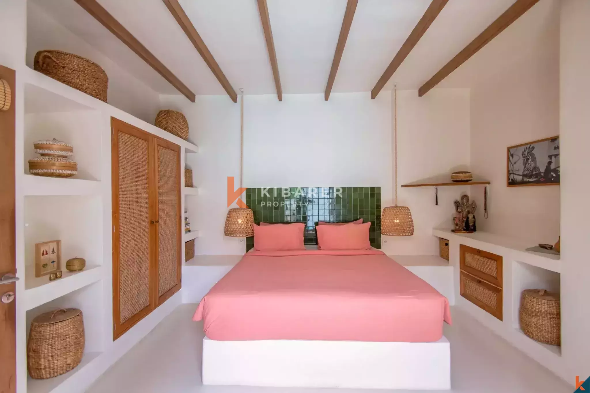 Mesmerizing Tropical Two Bedroom Leasehold Villa in Central Umalas