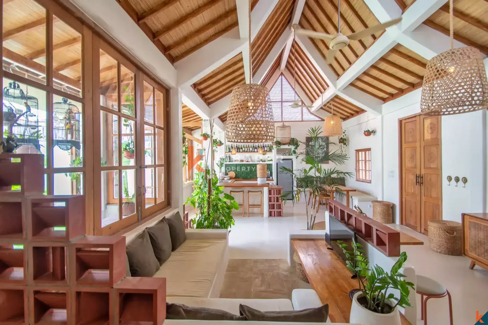 Mesmerizing Tropical Two Bedroom Leasehold Villa in Central Umalas