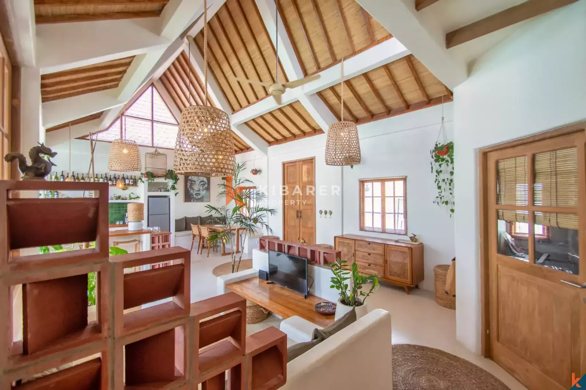 Mesmerizing Tropical Two Bedroom Leasehold Villa in Central Umalas