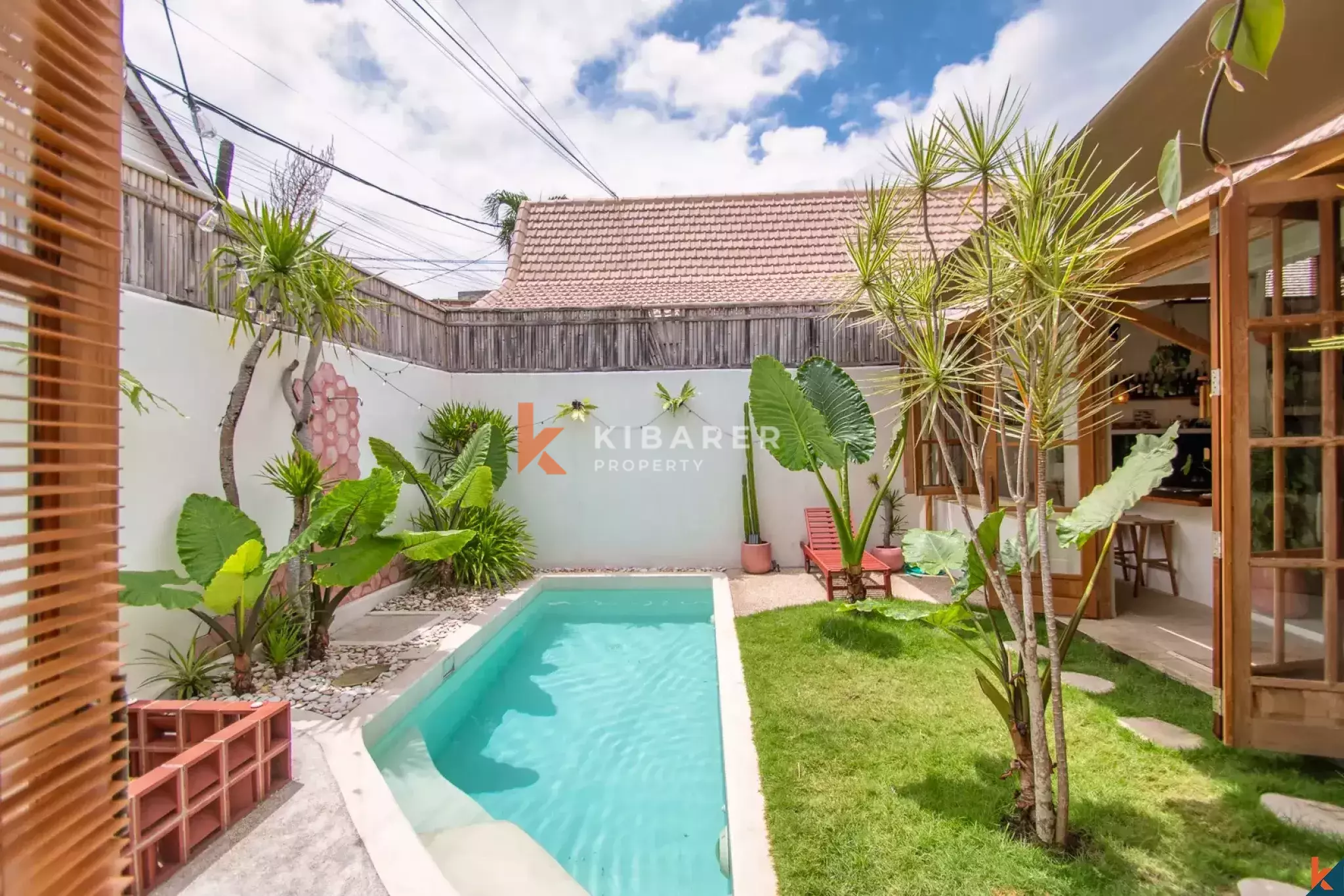 Mesmerizing Tropical Two Bedroom Leasehold Villa in Central Umalas