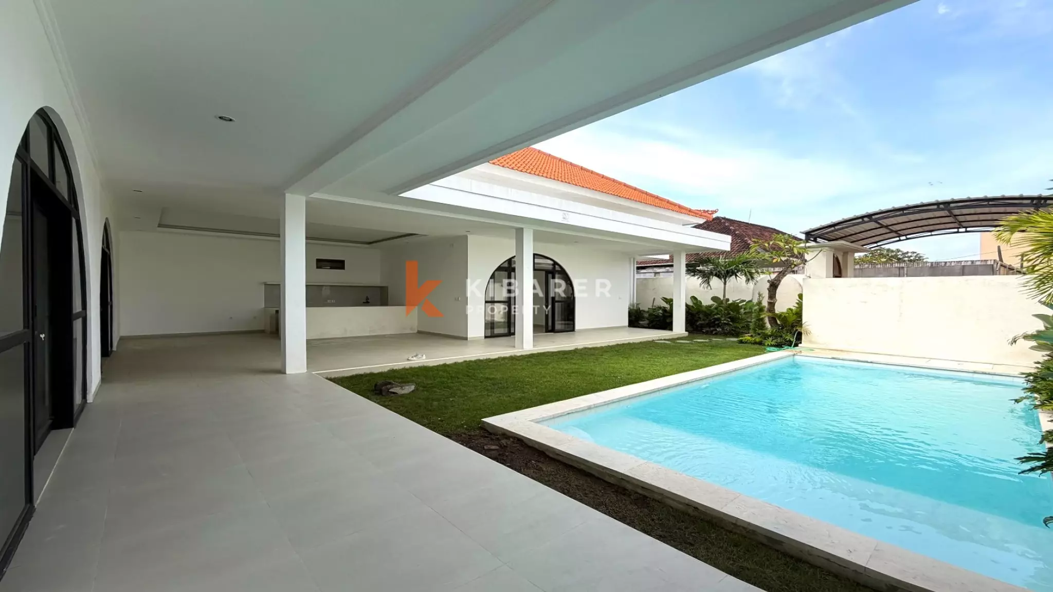 Modern Unfurnished Three-Bedrooms Villa in Prime Canggu Complex