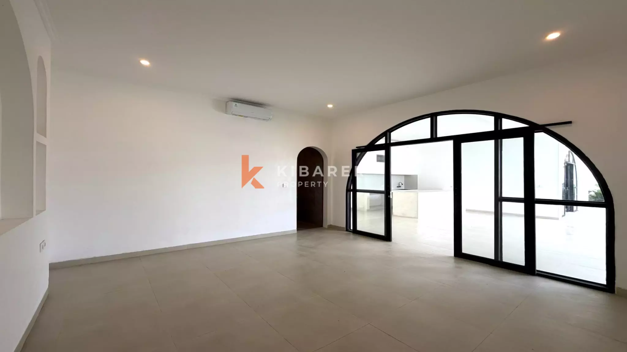 Modern Unfurnished Three-Bedrooms Villa in Prime Canggu Complex
