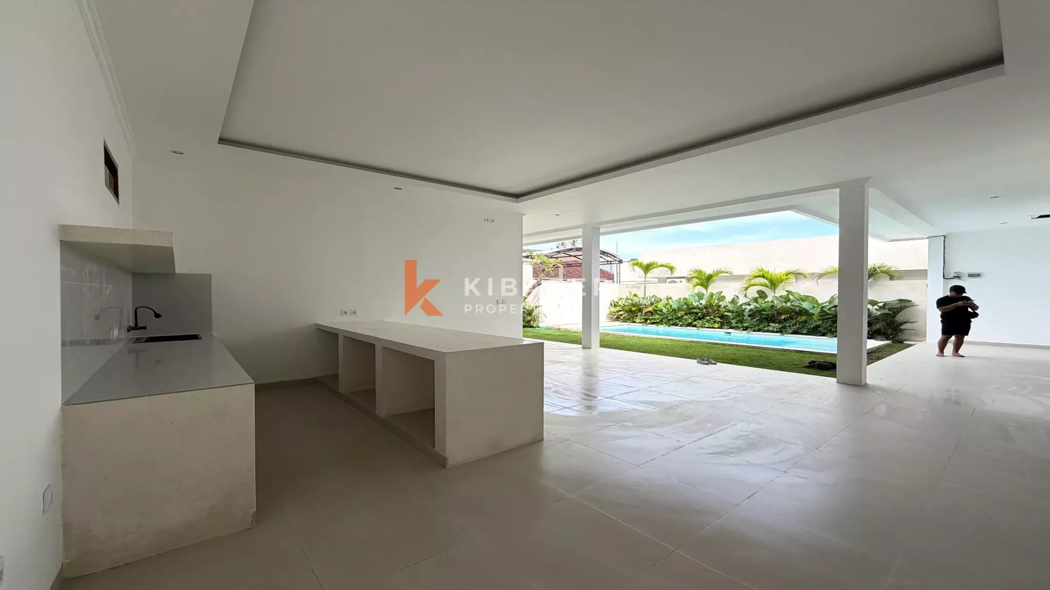 Modern Unfurnished Three-Bedrooms Villa in Prime Canggu Complex