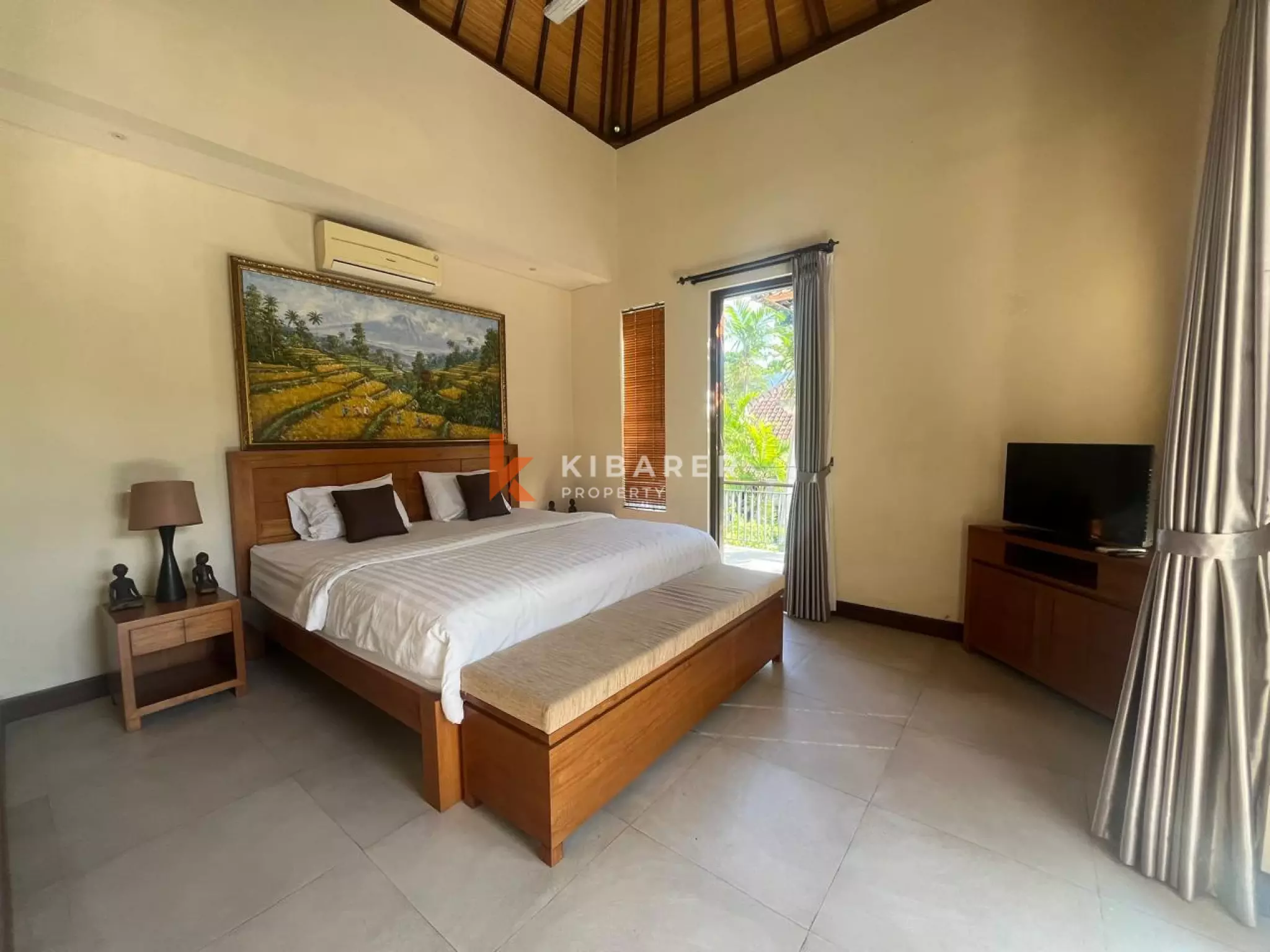 Hidden Paradise Living Three Bedroom Villa in Center Seminyak