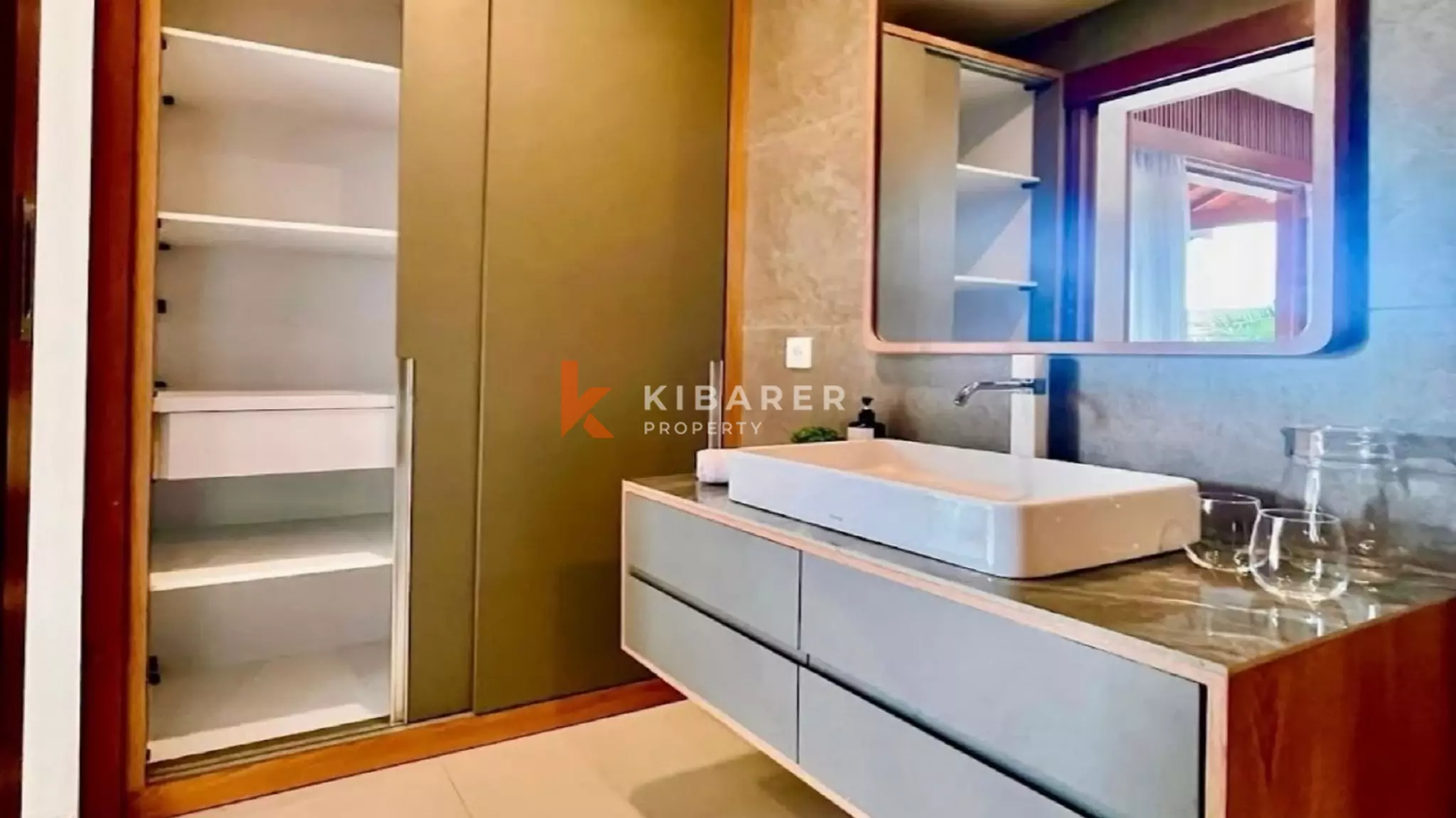 Rooftop Three-Bedrooms Open Living Villa in Cemagi
