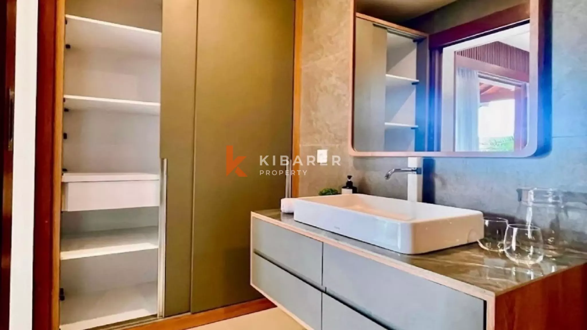Rooftop Three-Bedrooms Open Living Villa in Cemagi