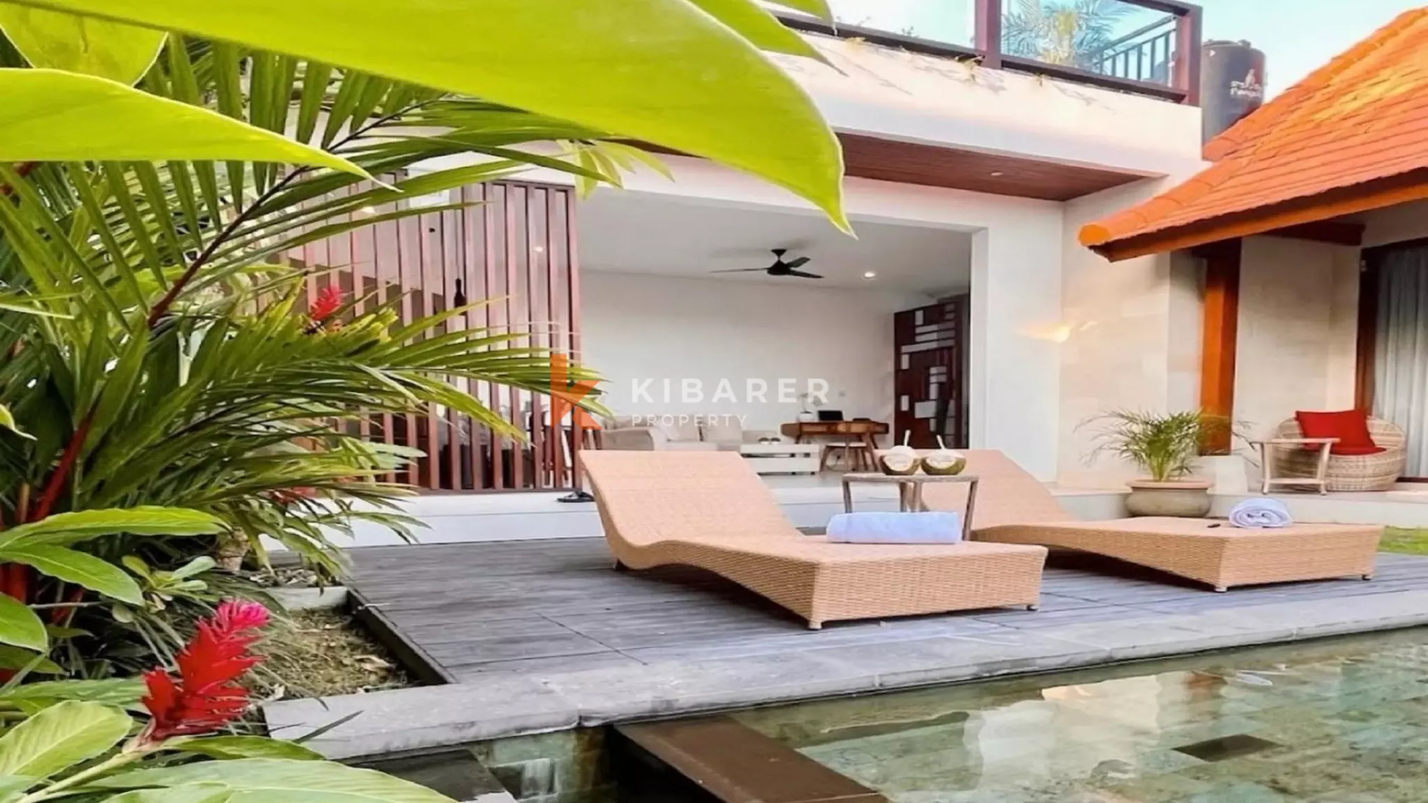 Rooftop Three-Bedrooms Open Living Villa in Cemagi