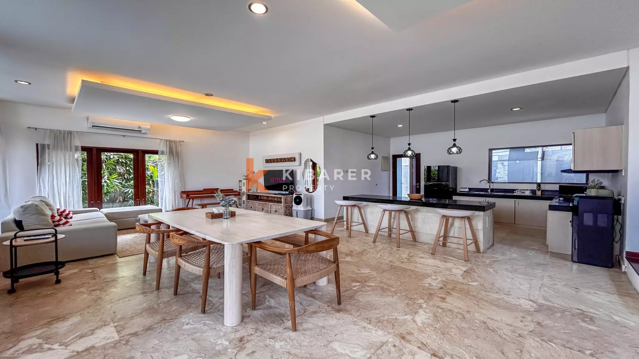 Villa Nyaman dengan Tiga Kamar Tidur di Lokasi Strategis Berawa, Canggu