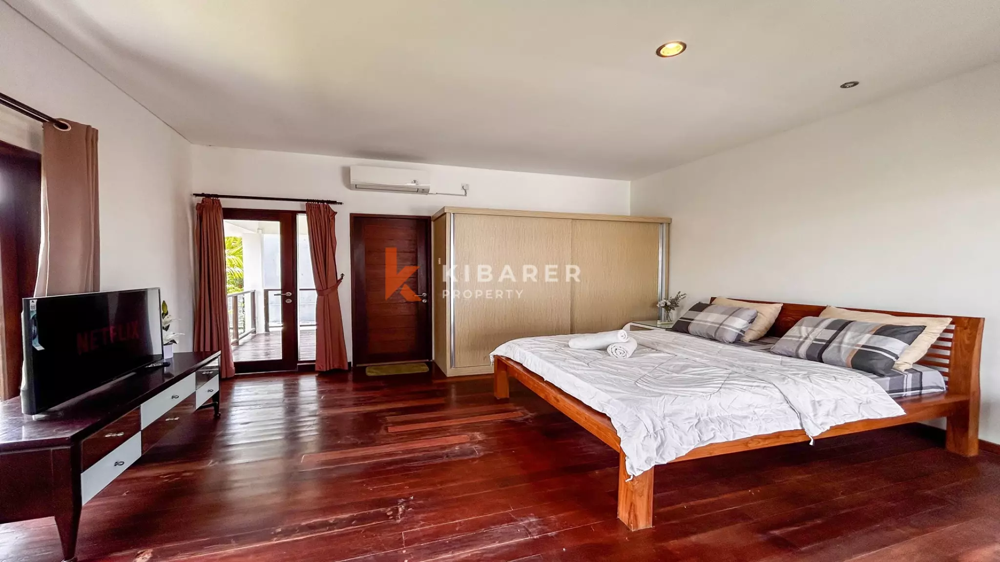 Villa Nyaman dengan Tiga Kamar Tidur di Lokasi Strategis Berawa, Canggu