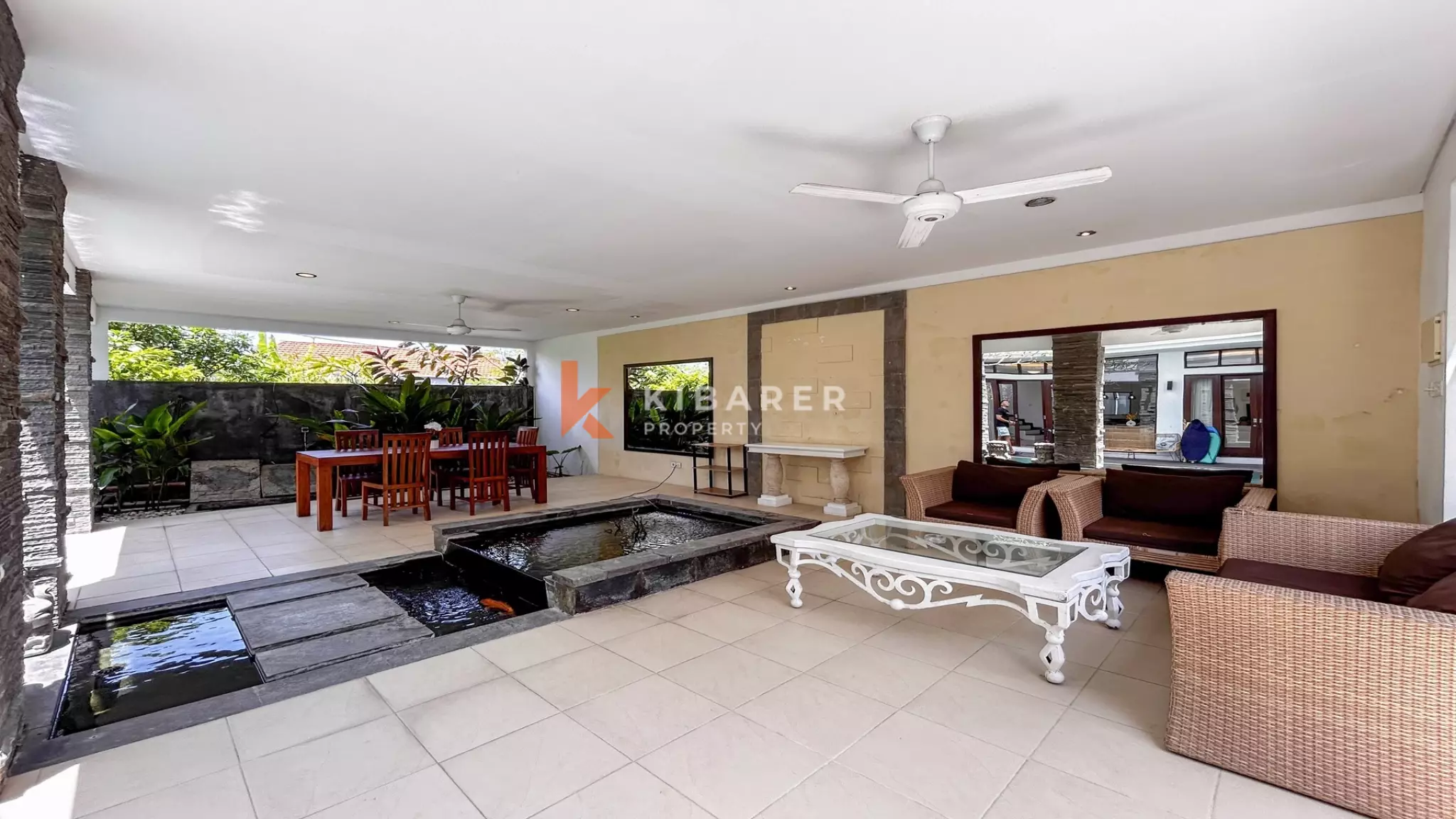 Villa Nyaman dengan Tiga Kamar Tidur di Lokasi Strategis Berawa, Canggu