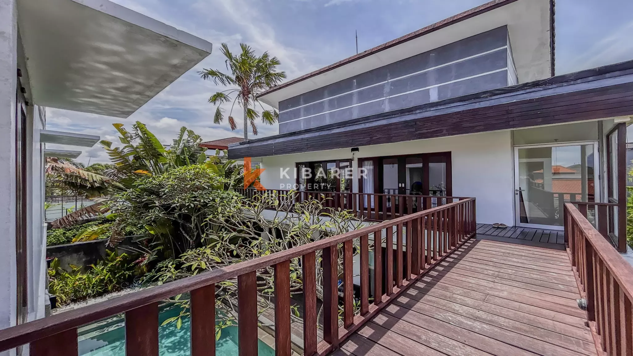 Villa Nyaman dengan Tiga Kamar Tidur di Lokasi Strategis Berawa, Canggu