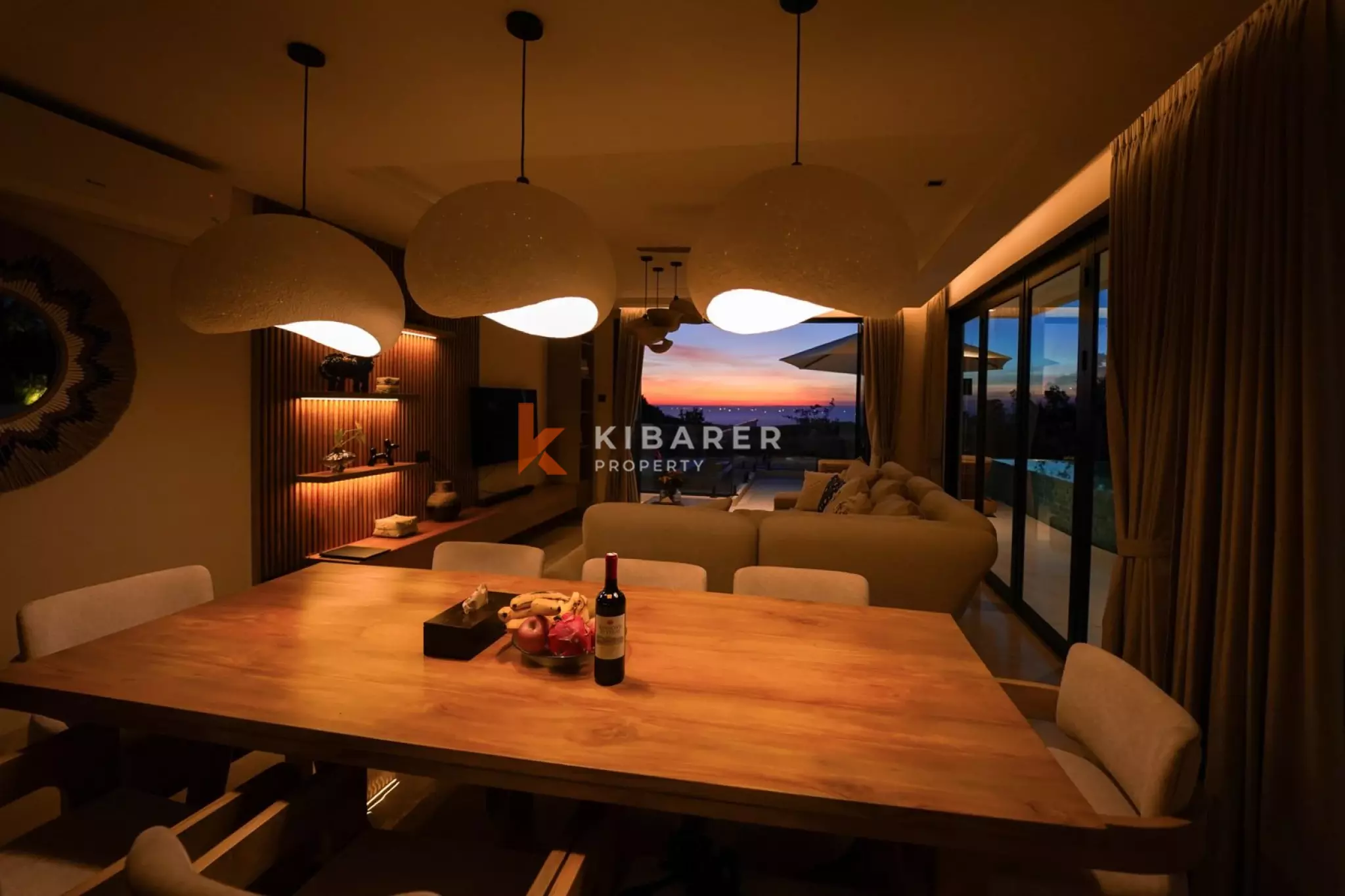 Élégante villa de trois chambres à Uluwatu, avec un cadre idyllique
