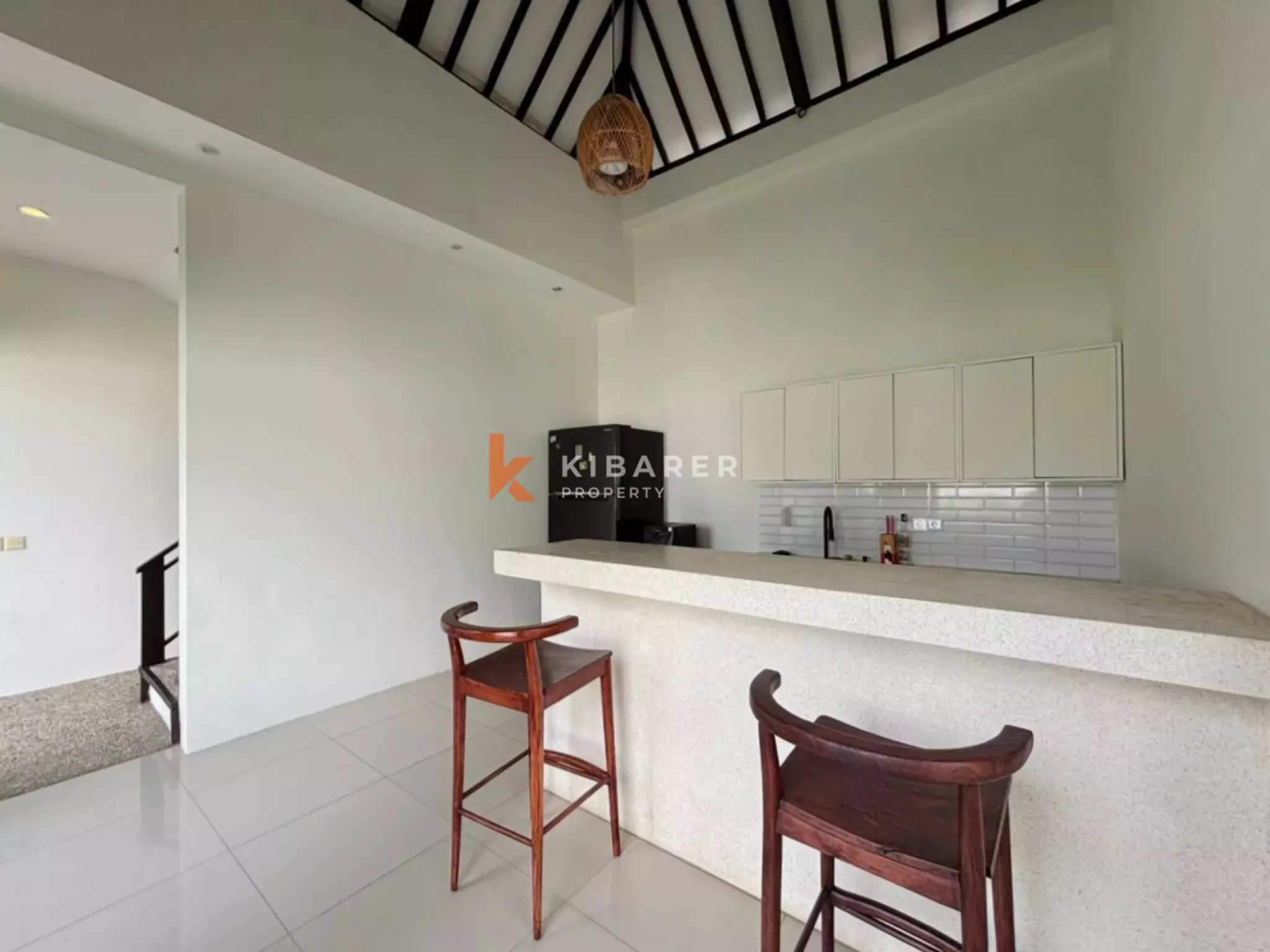 Villa Dua Kamar Tidur dengan Kolam Renang Pribadi di Lokasi Strategis Seminyak