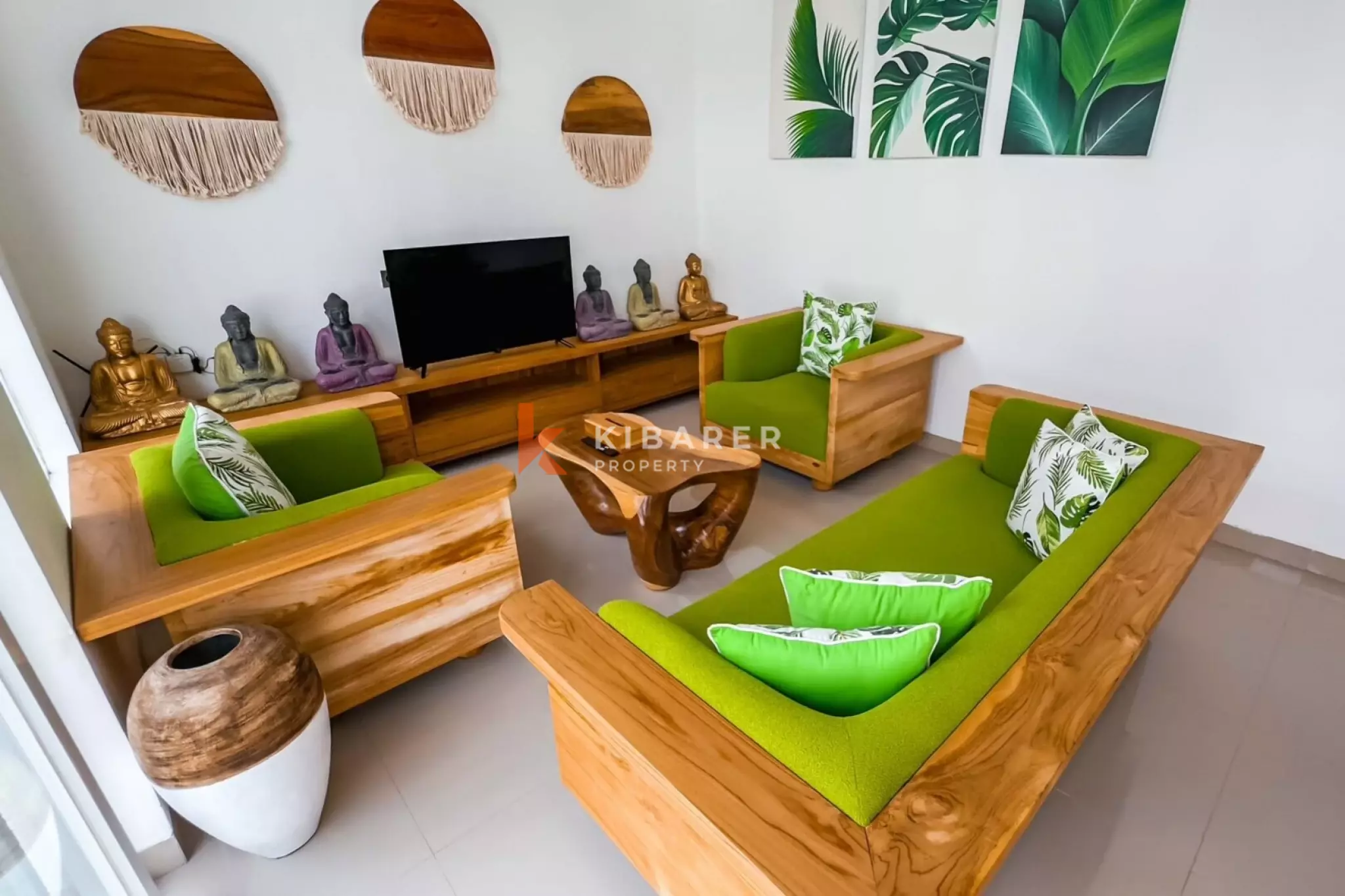 Villa Dua Kamar Tidur Terjangkau dan Strategis di Area Seminyak yang Populer