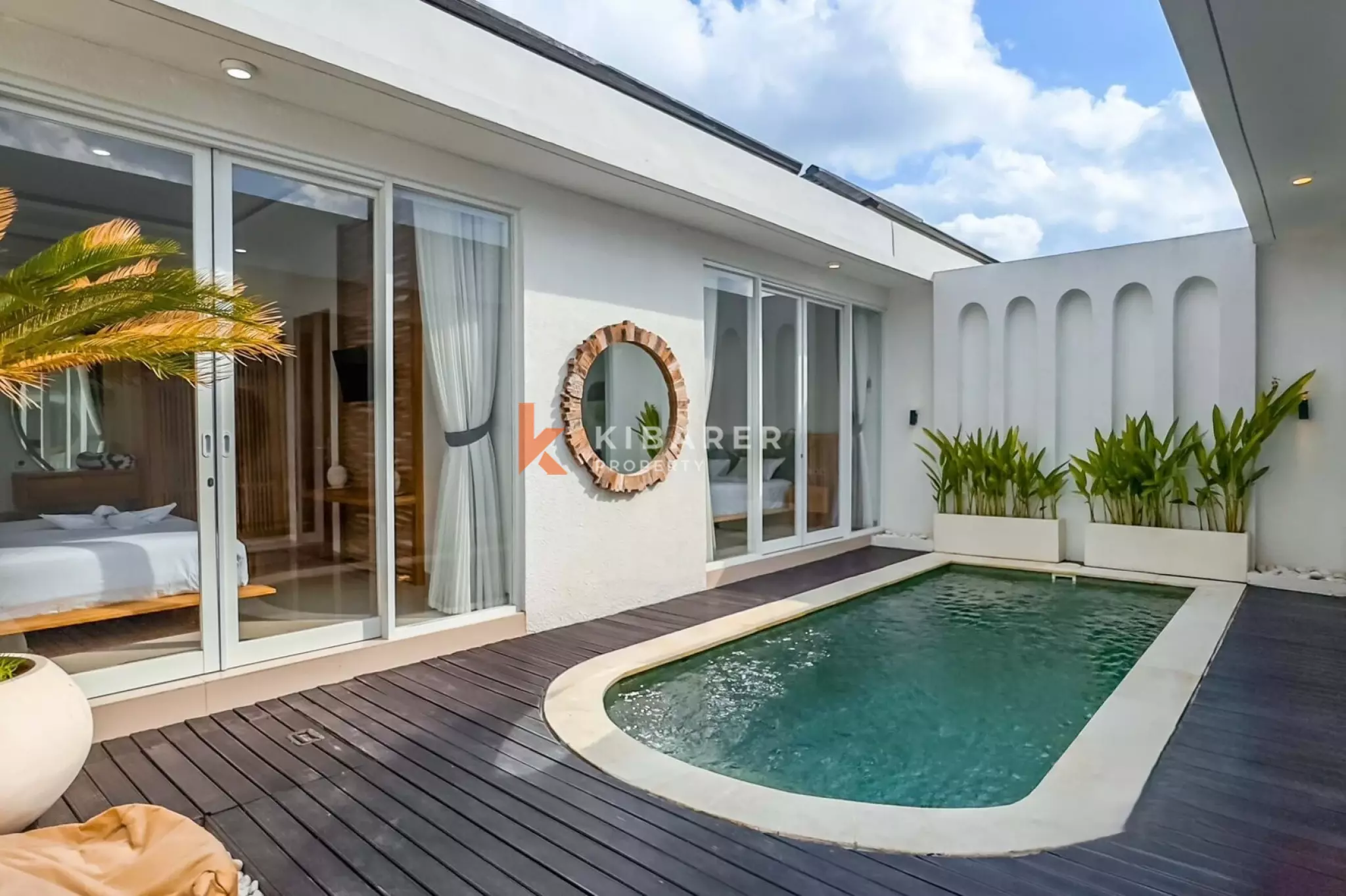 Villa Dua Kamar Tidur Terjangkau dan Strategis di Area Seminyak yang Populer