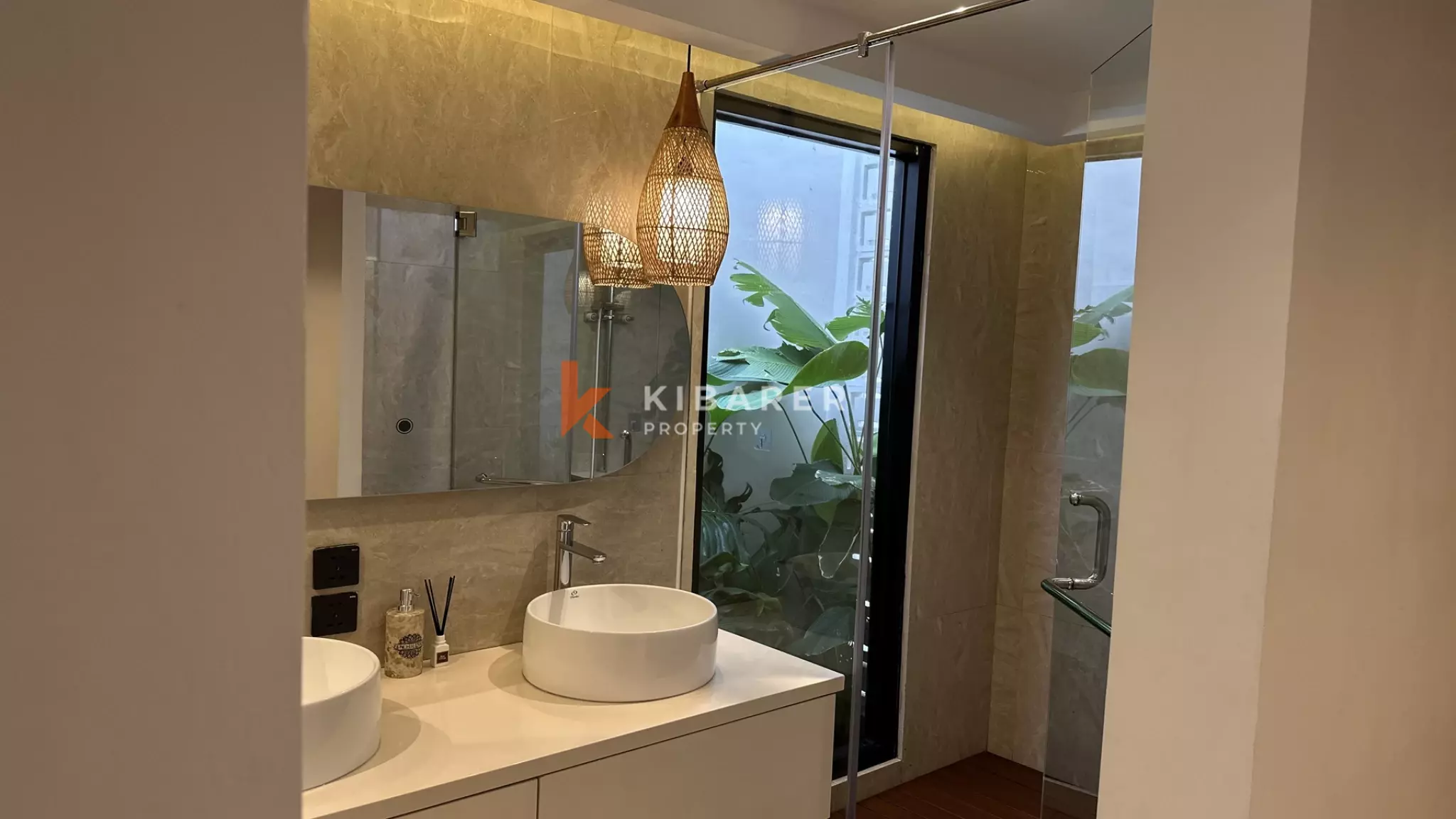 Villa Dua Kamar Tidur Bergaya di Lokasi Utama Uluwatu