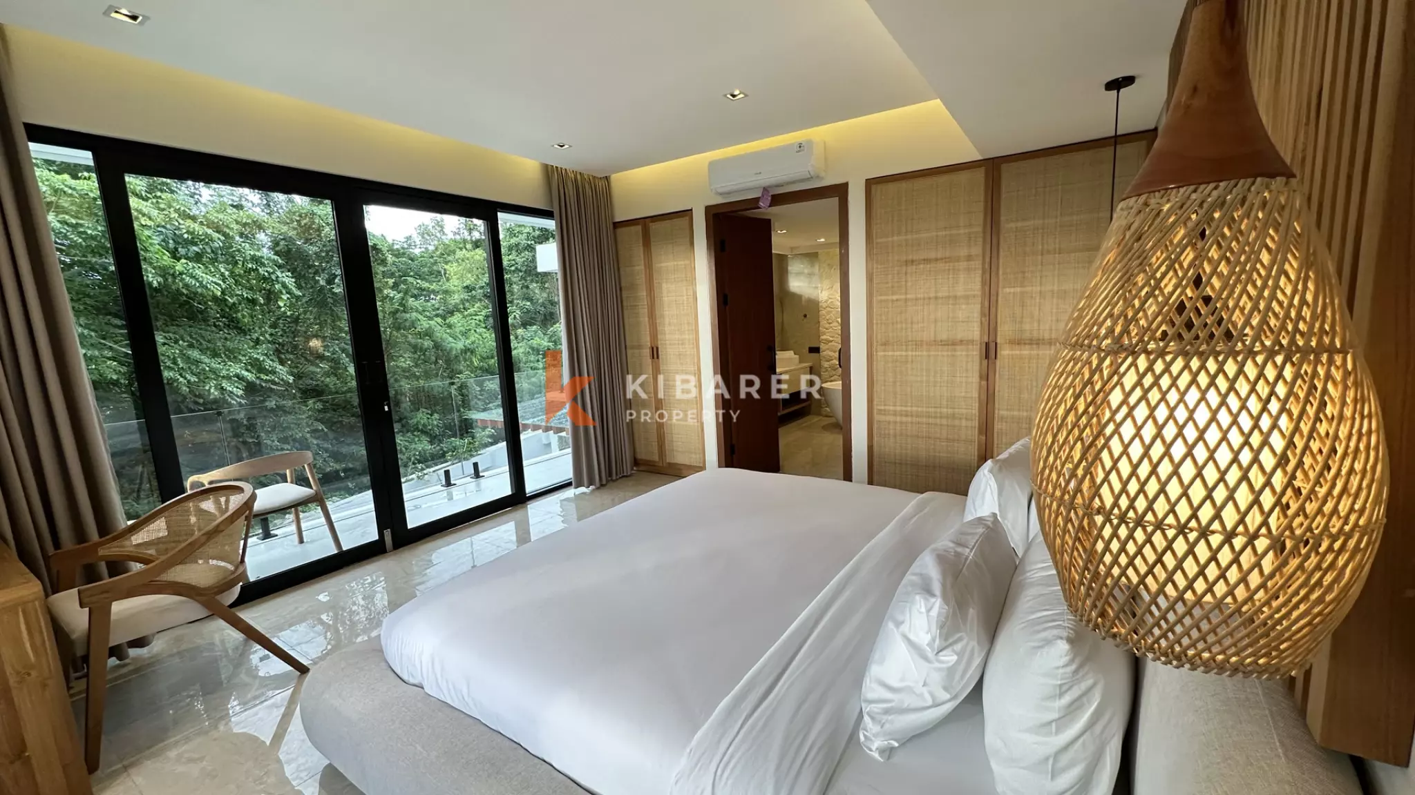 Villa Dua Kamar Tidur Bergaya di Lokasi Utama Uluwatu